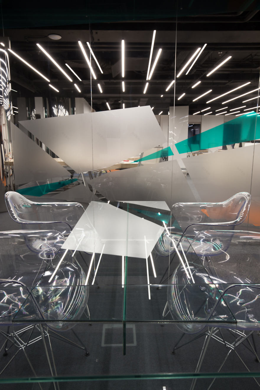 莫斯科 1S-Bitrix 办公室 | 几何艺术与光影的完美结合-22