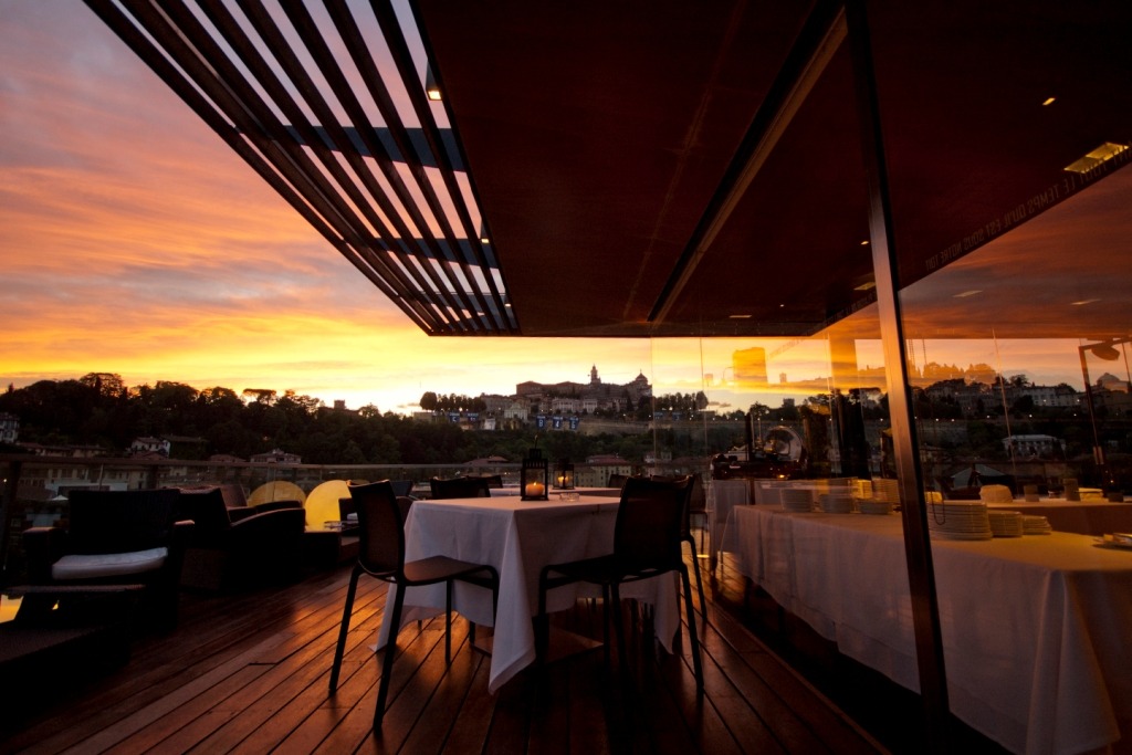 意式风情屋顶花园餐厅-0