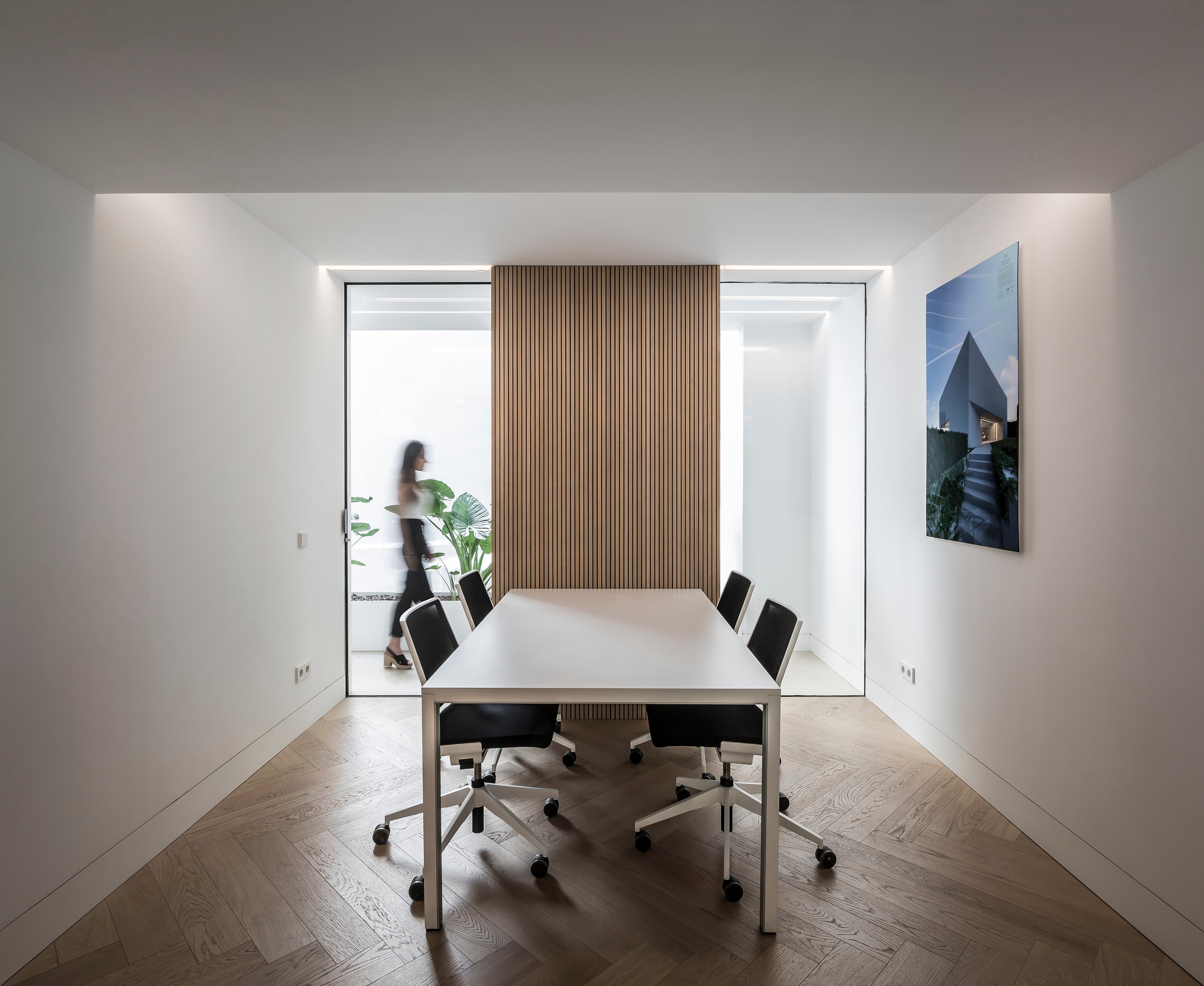 融合传统与现代的办公空间设计-8