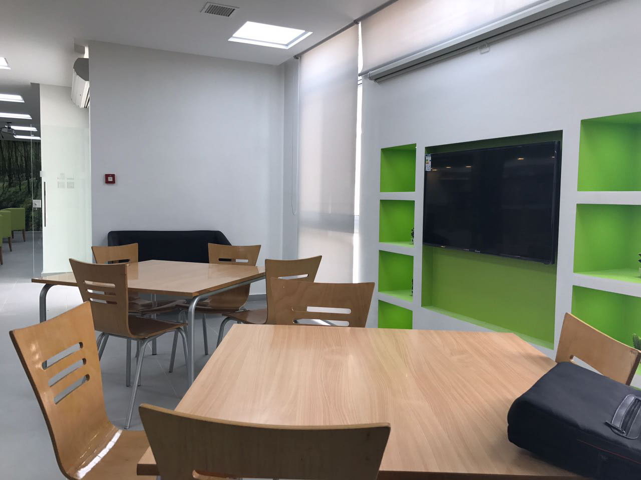 公主苏玛亚大学食堂设计-12