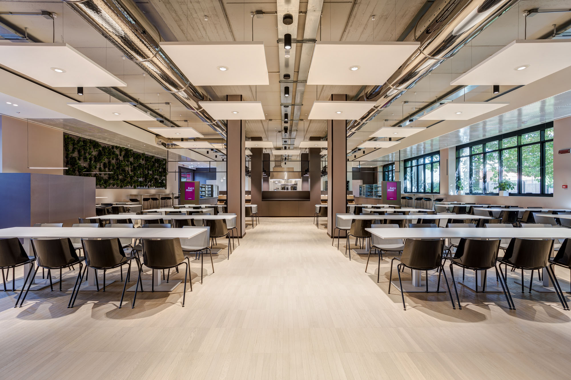 米兰 Amplifon 总部办公空间创新设计-6