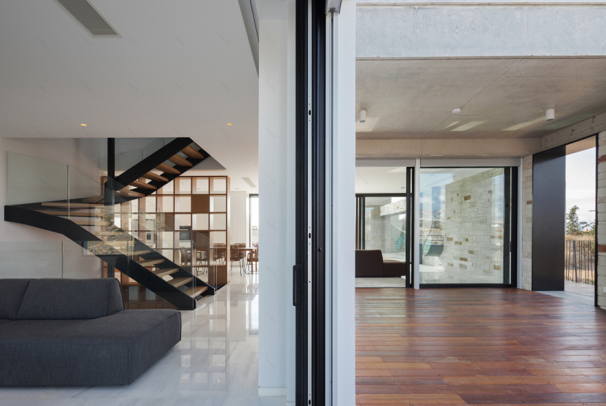 CK House | 嵌入景观的河畔家园-18