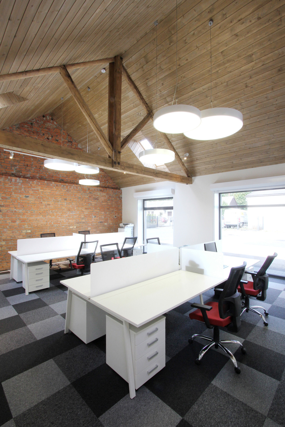 旧仓库变身高品质办公空间-19