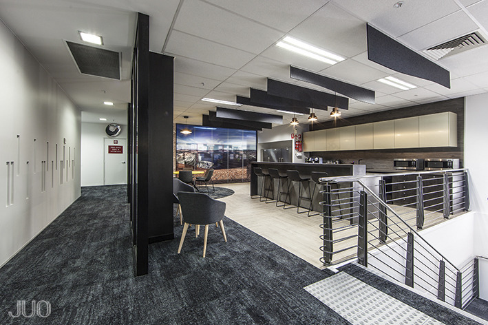 新 mont 矿业公司现代办公室设计,展现历史与发展的故事-37