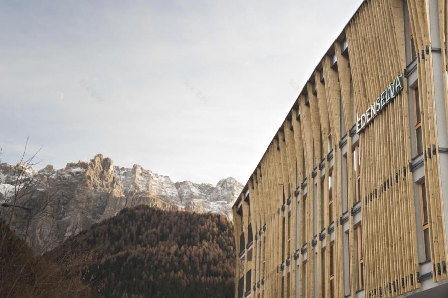 意大利 Selva di Val Gardena 山区酒店 Eden Selva 创新设计-1