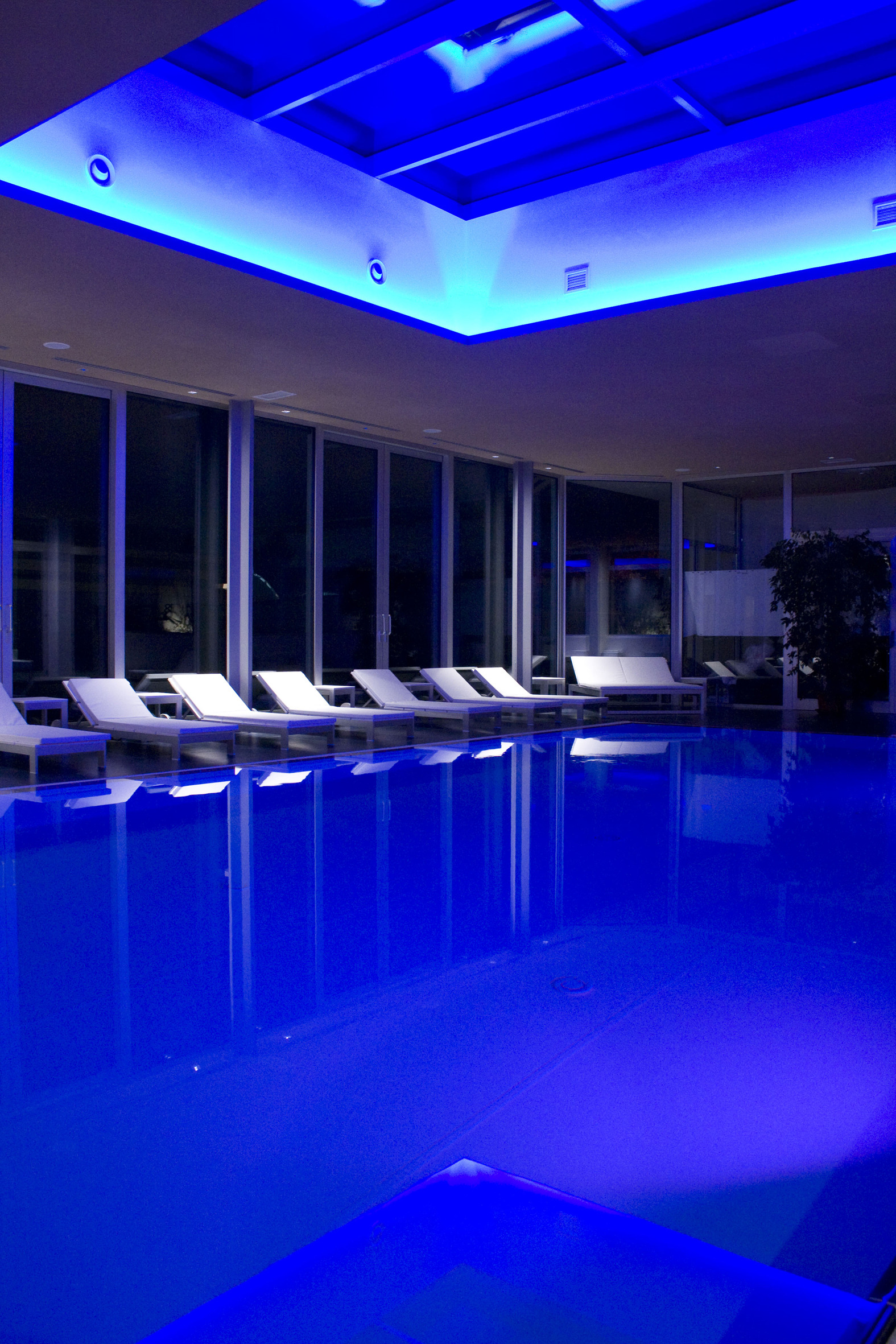 绿色之心——意大利 Blu Moret 酒店中心设计-0