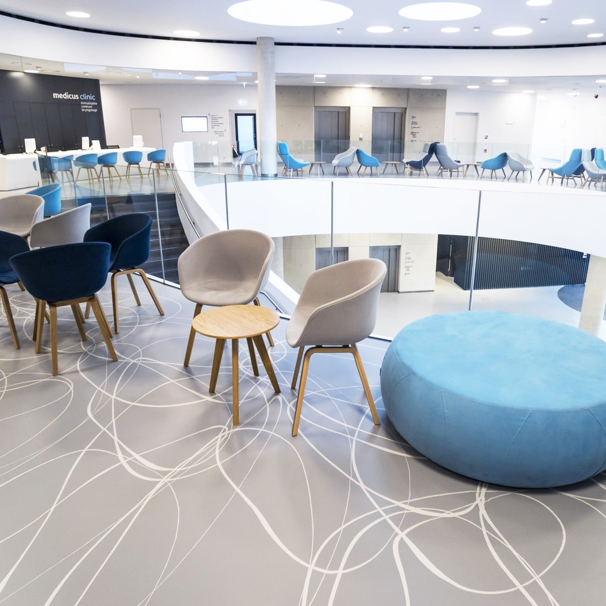 波兰 Medicus 诊所艺术地面设计-13