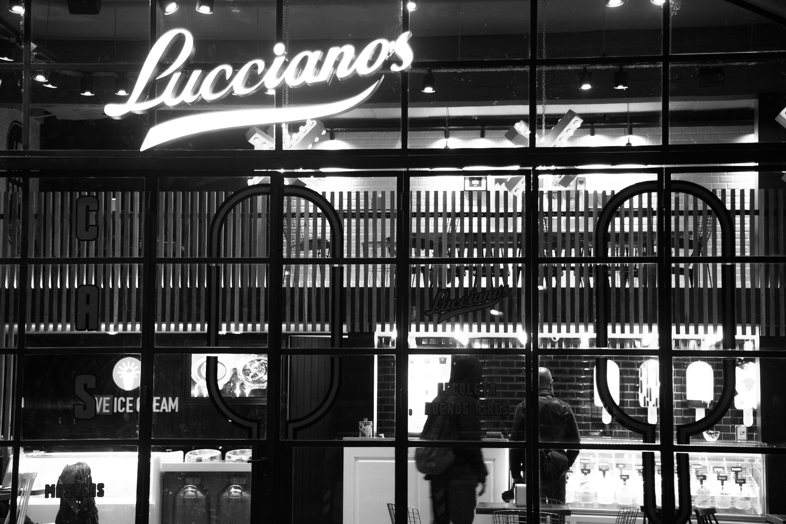 卢西亚诺冰淇淋店-8