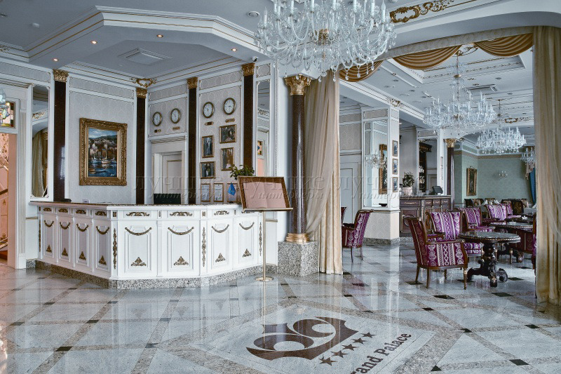 复古奢华酒店设计，营造百年皇家氛围-10