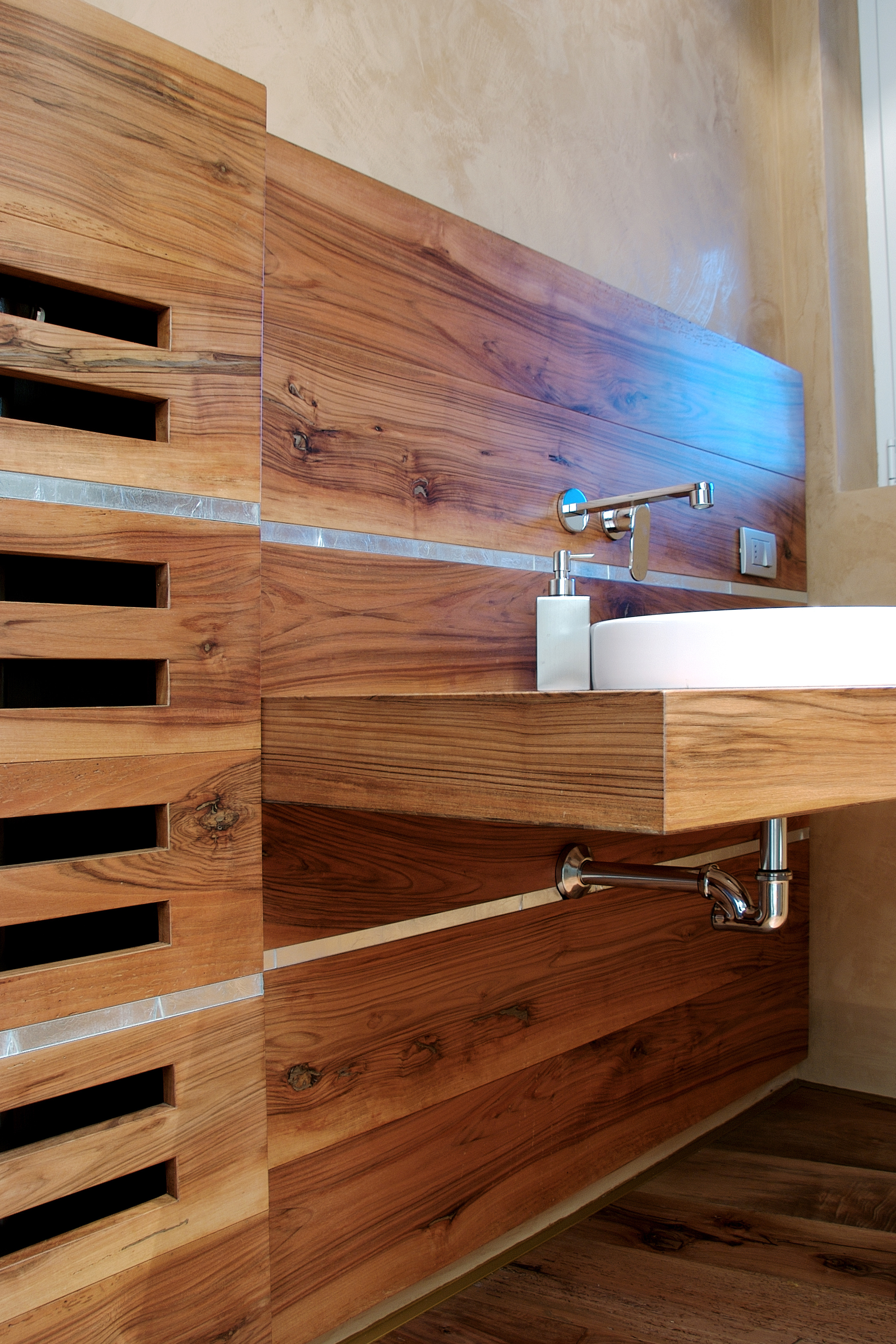 木雕墙面艺术，打造独特室内空间-5