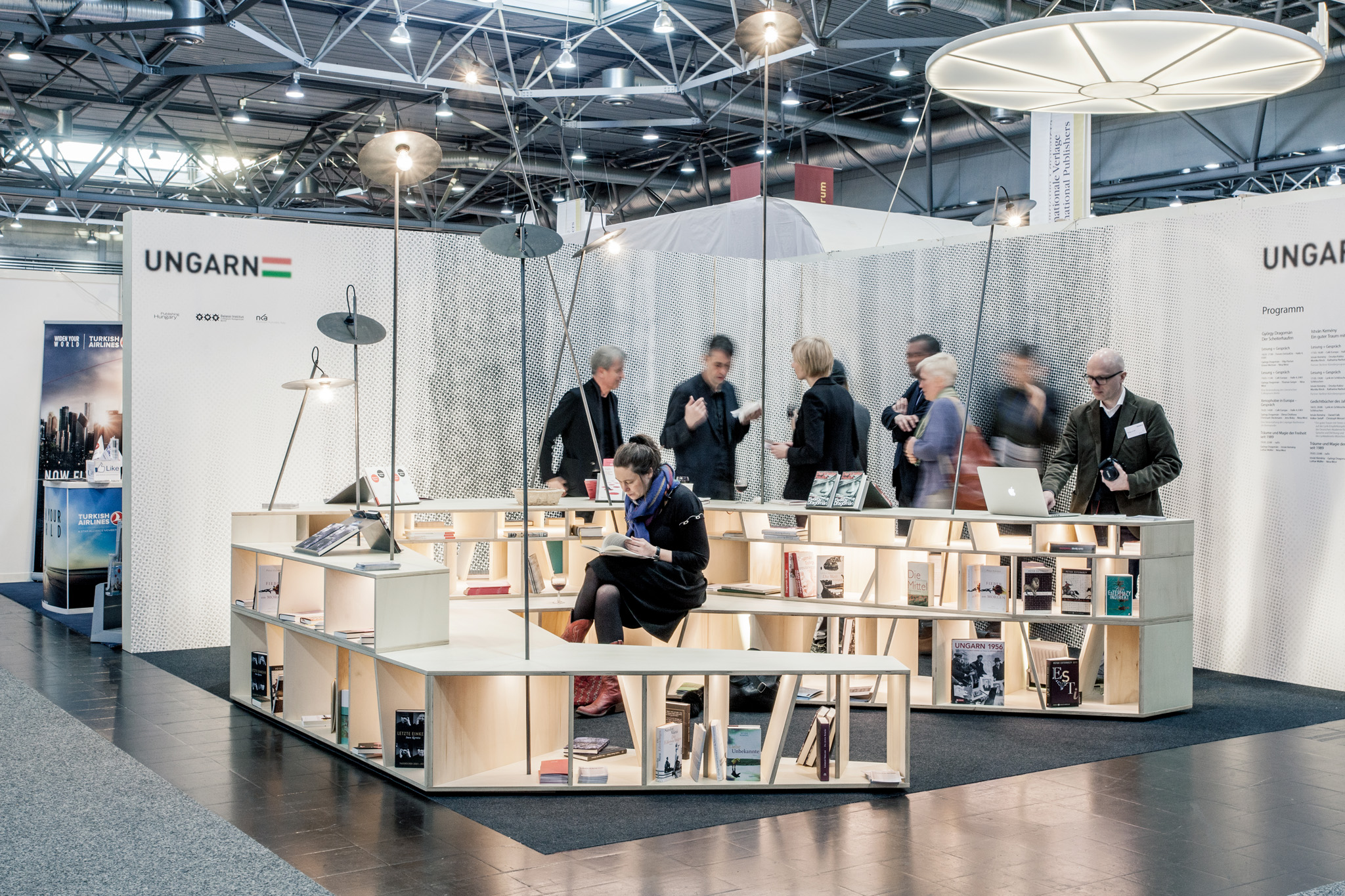 柏林巴黎学院匈牙利书展莱比锡展台-11