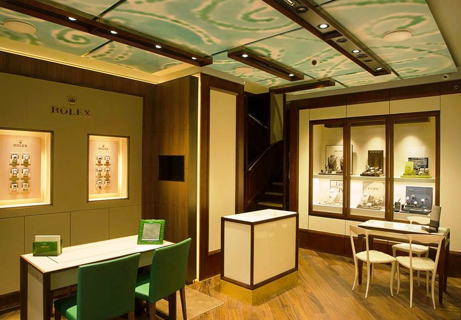 经典翻新 | 2015 年 Sergio Capone 珠宝店室内设计案例-2