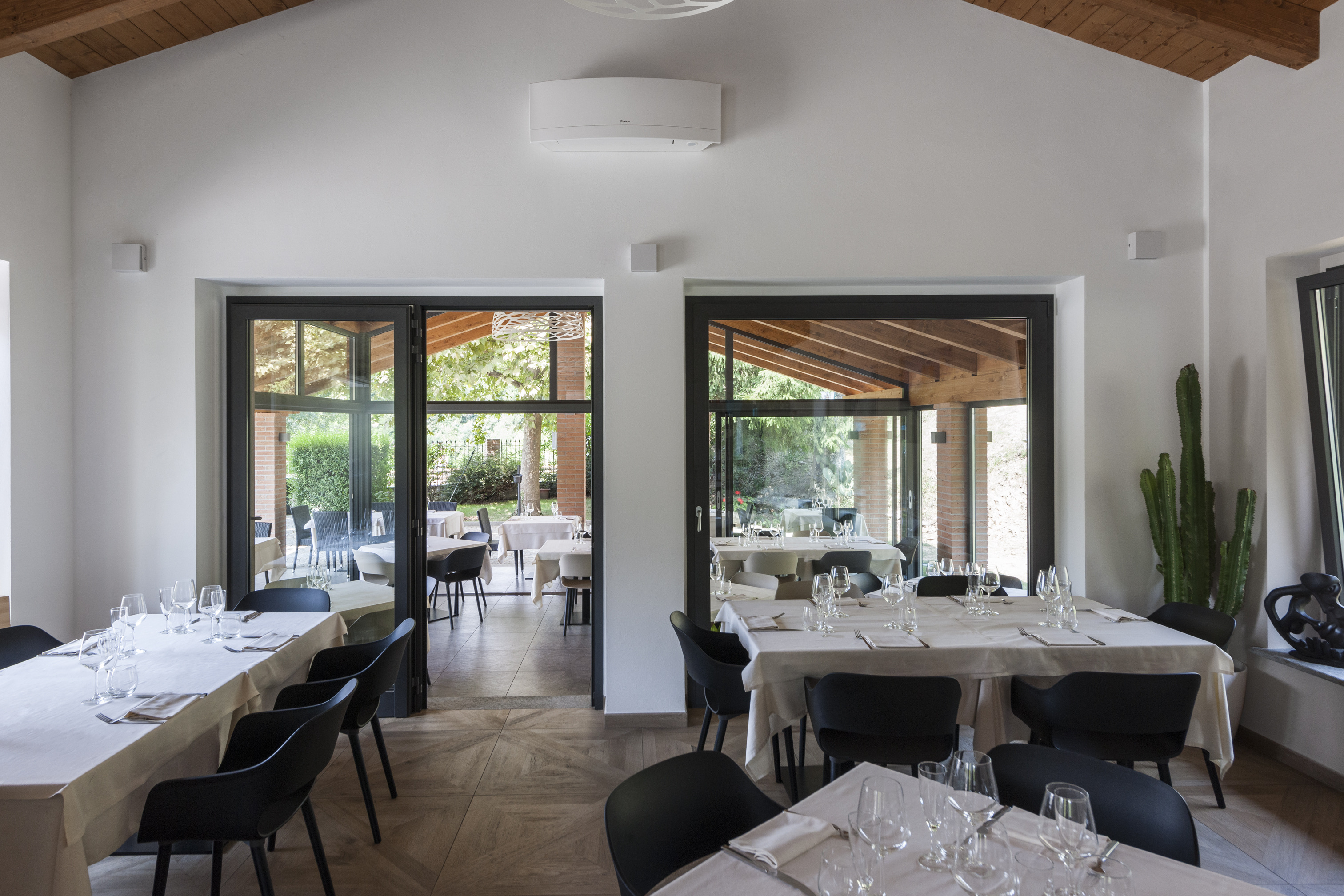 2017 年完成的意大利餐厅设计-8