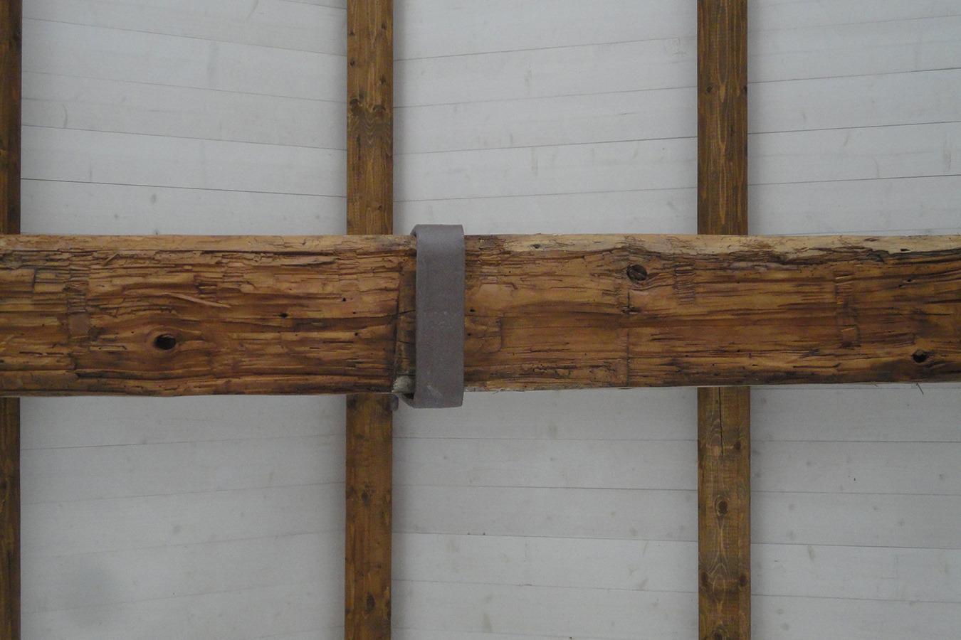 意大利佩萨罗废弃工厂改造办公室-12