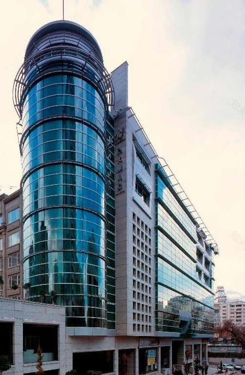 2014 年完成的纳玛德贸易中心-0