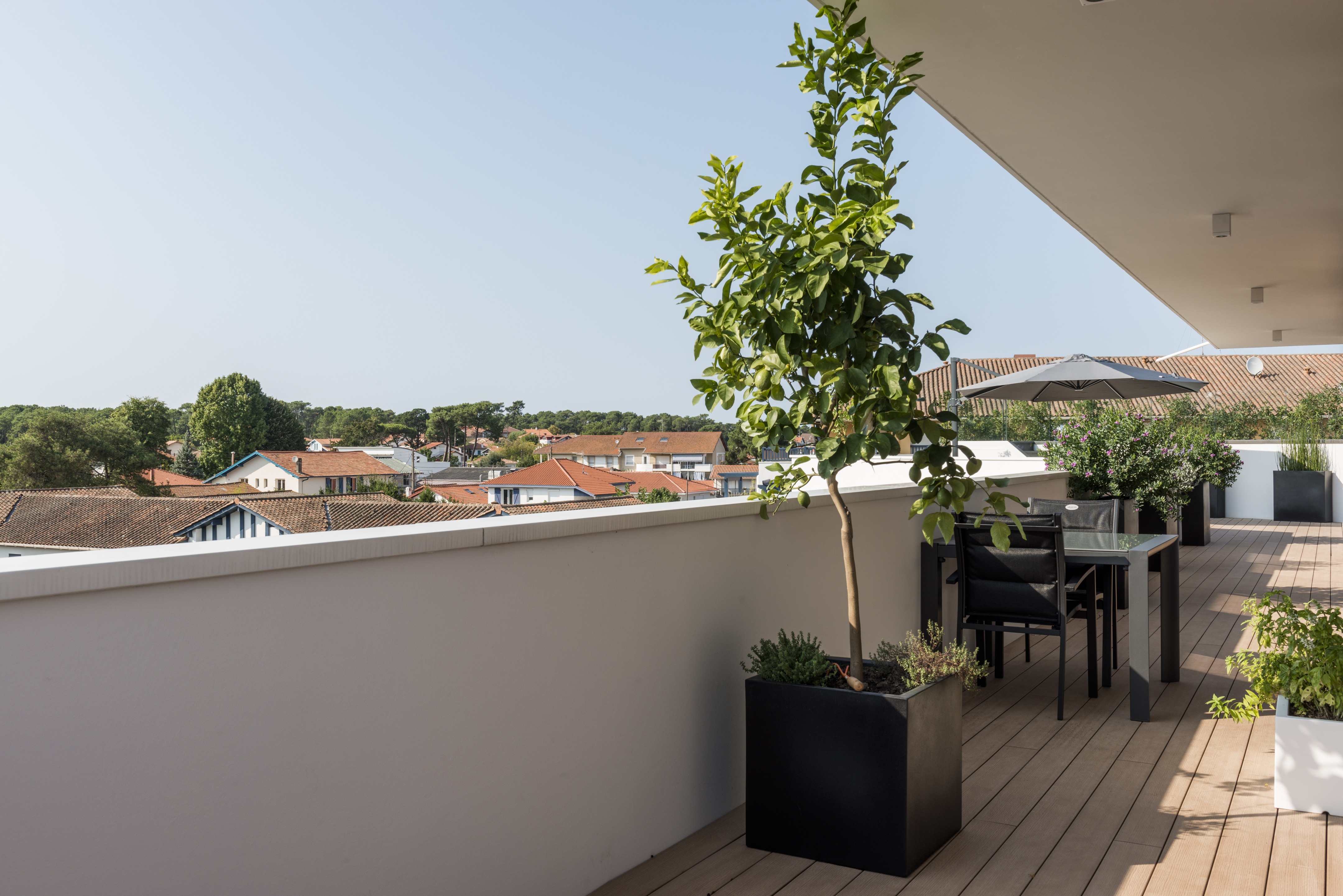 法国安吉特海滨公寓与办公建筑-42