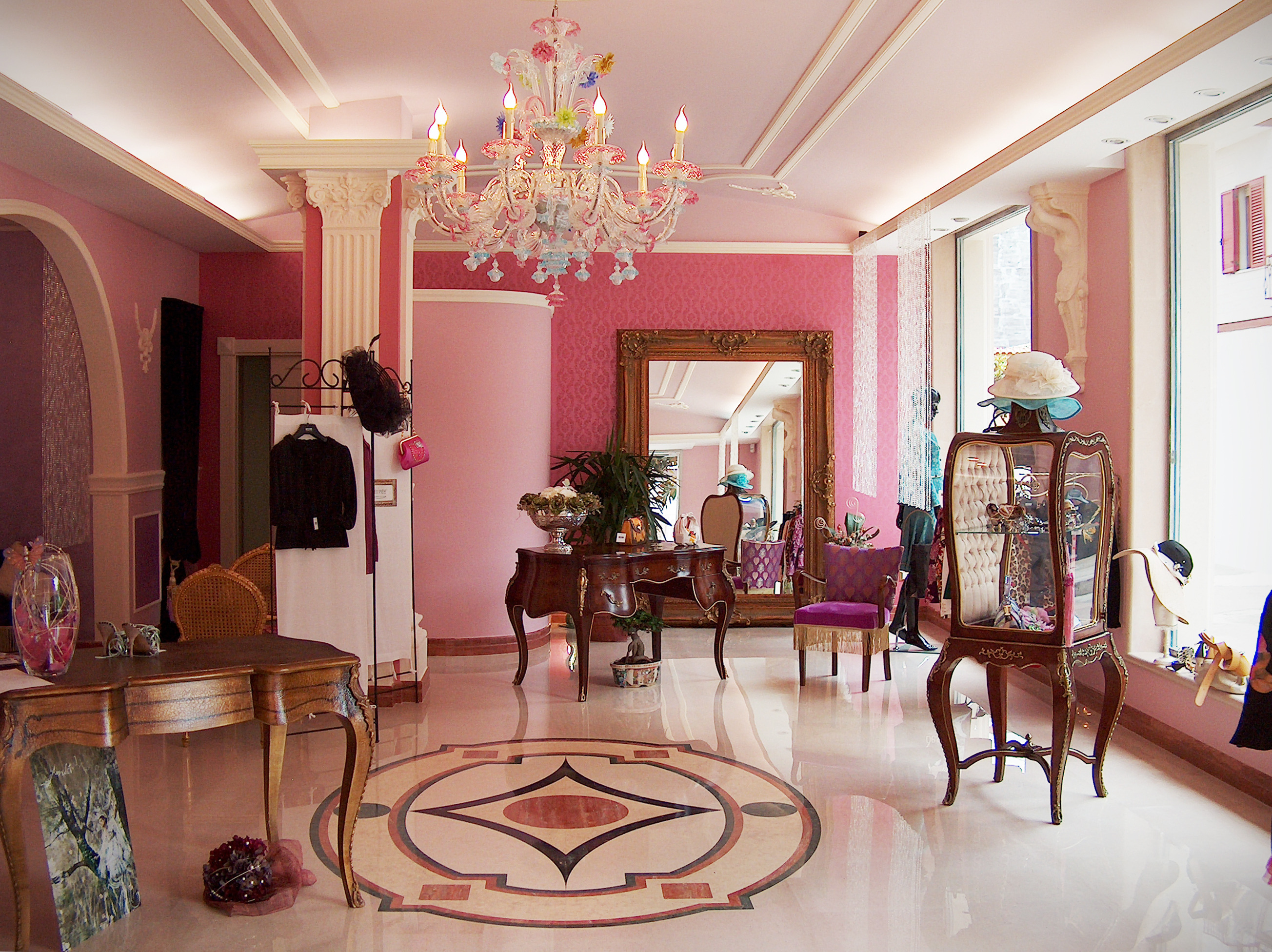 女性专属时尚精品店-2