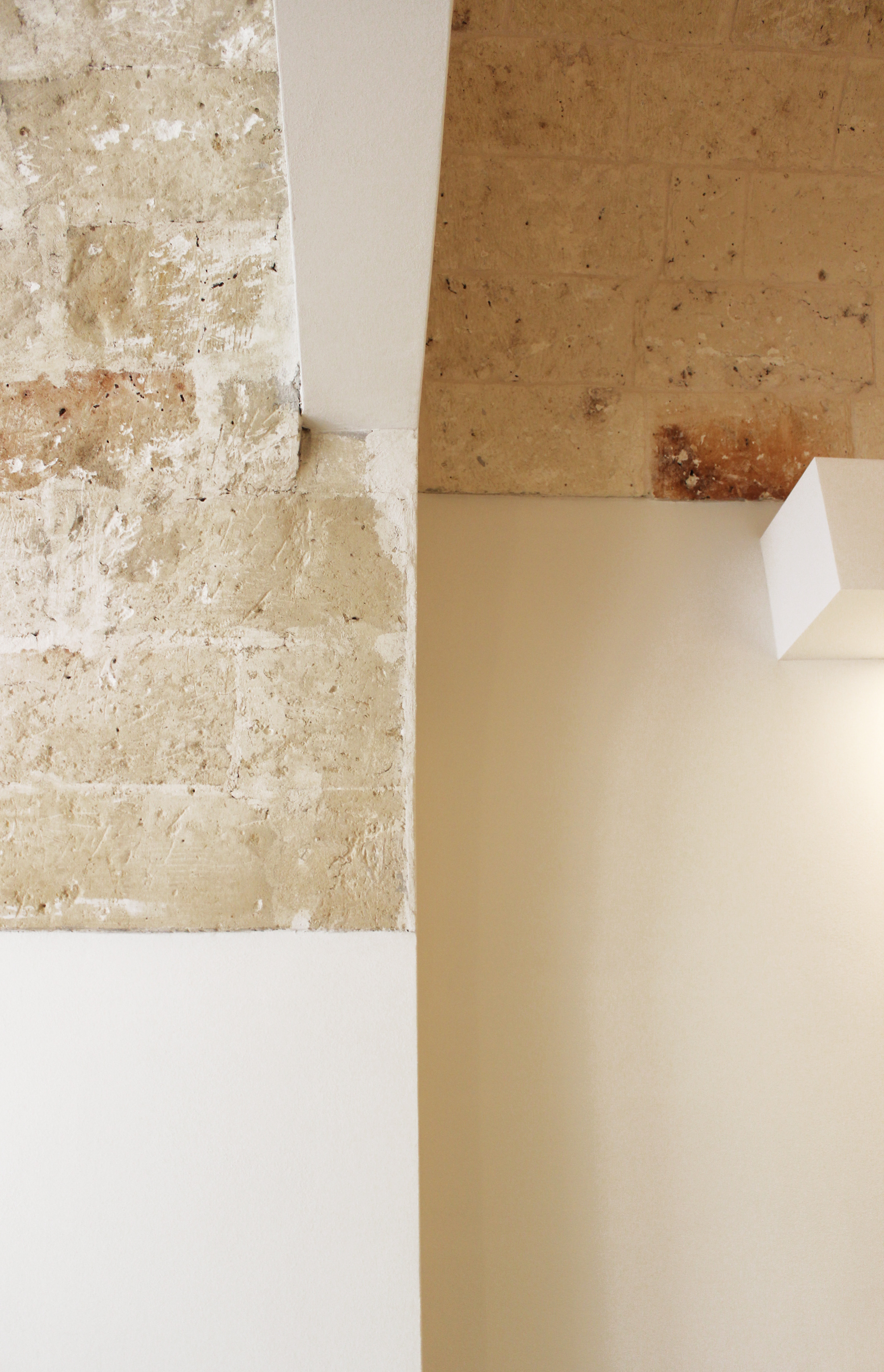 融合历史与现代的意大利老屋改造-18