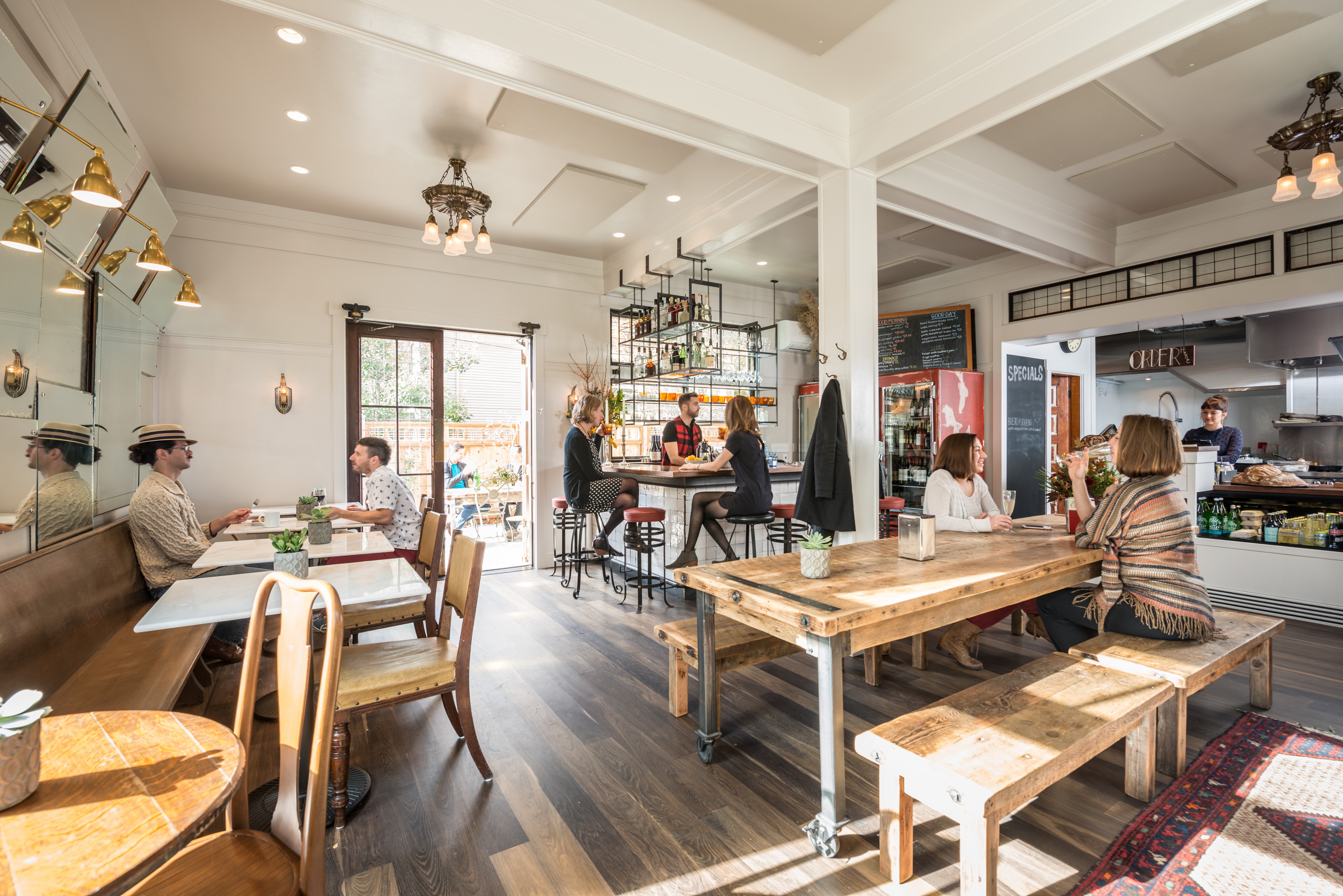 Harry's Fine Foods | 旧店新生，打造邻里美食中心-17