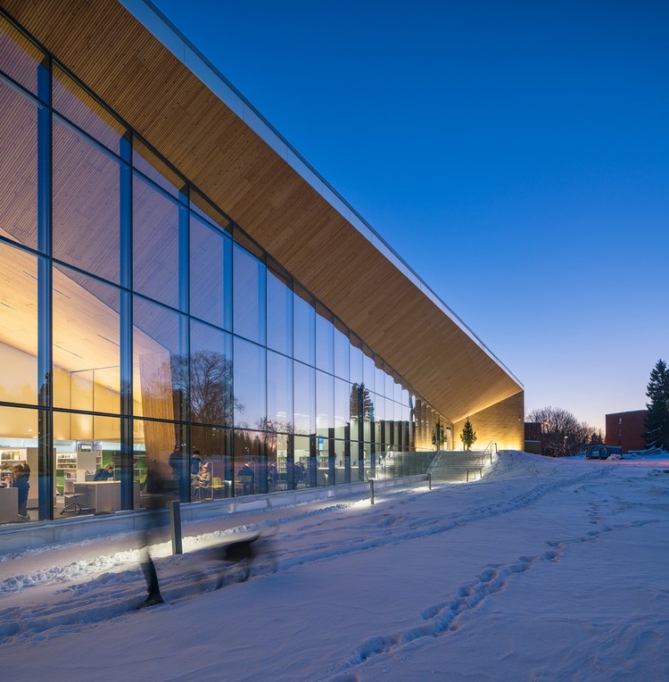 赫尔辛基毛努拉之家文化中心-2