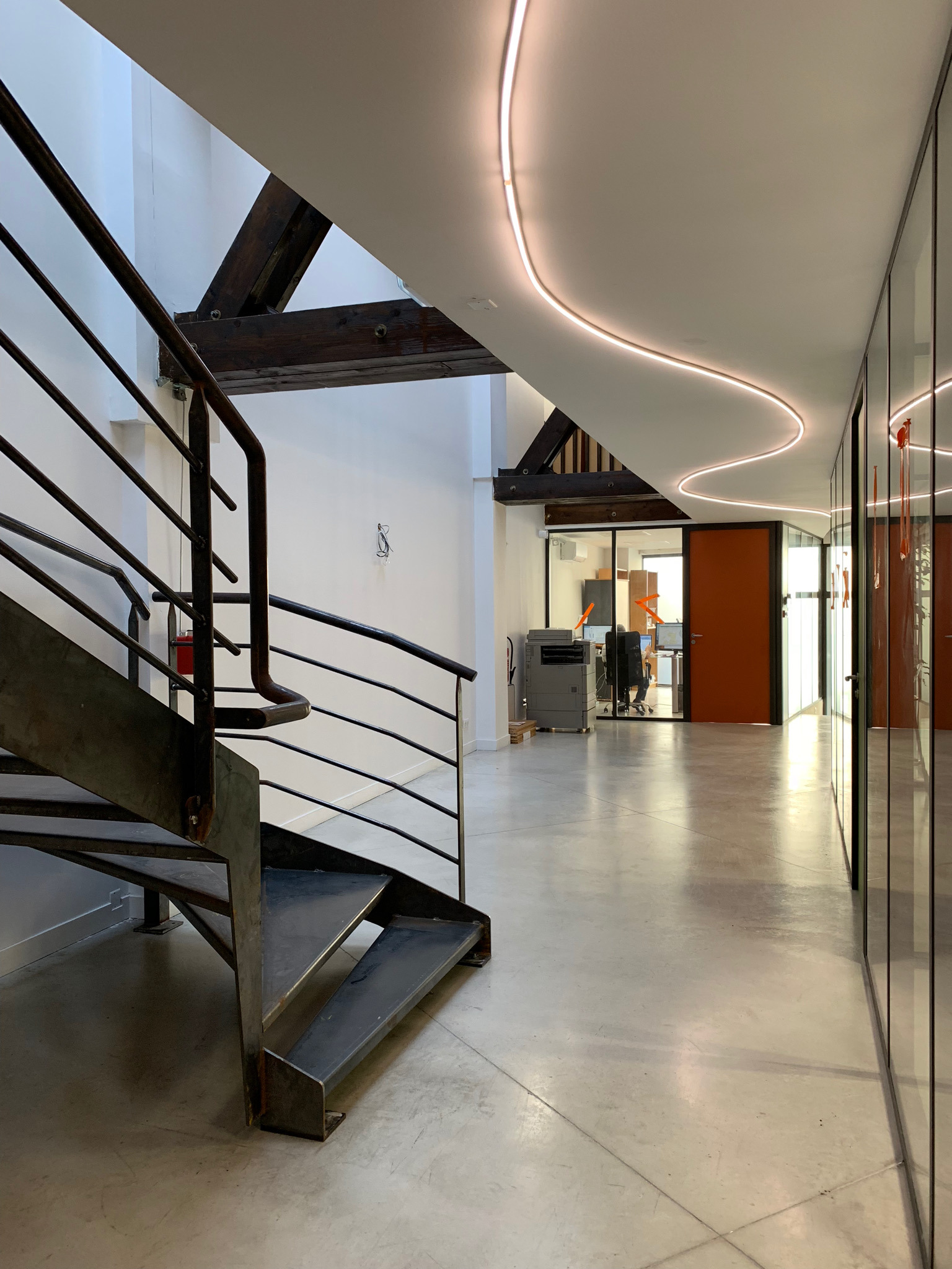 2016 年新领域公司仓库变身网络代理总部-20