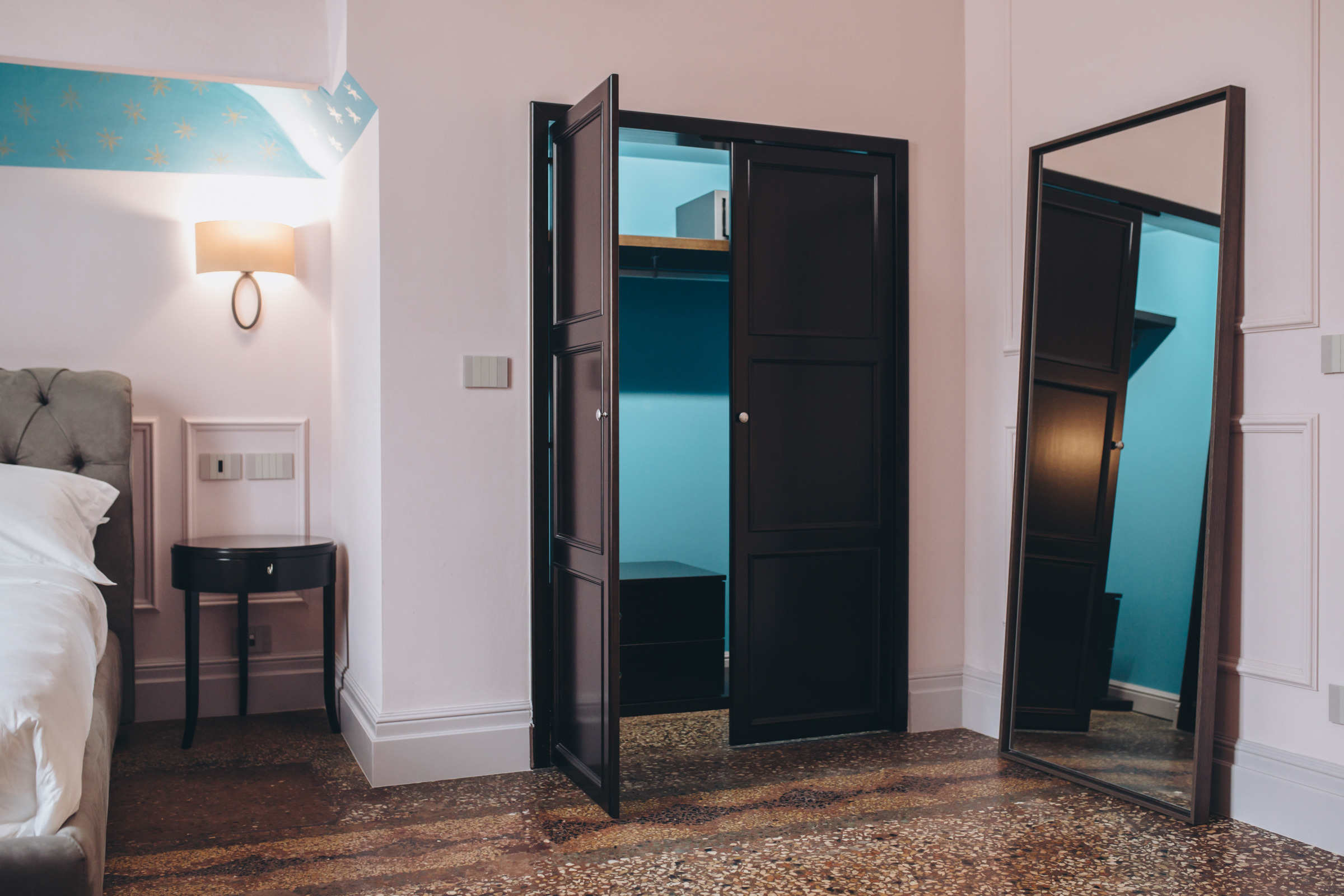 意大利博洛尼亚百年建筑的奢华套房新生-69