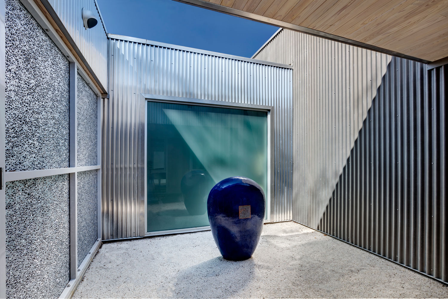 悬崖之上的绿色梦幻家园-9