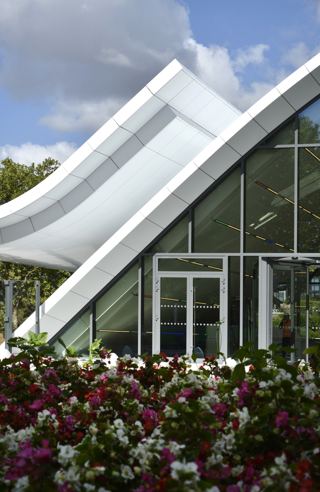 法国农业信贷银行总部,现代优雅的绿色校园-51