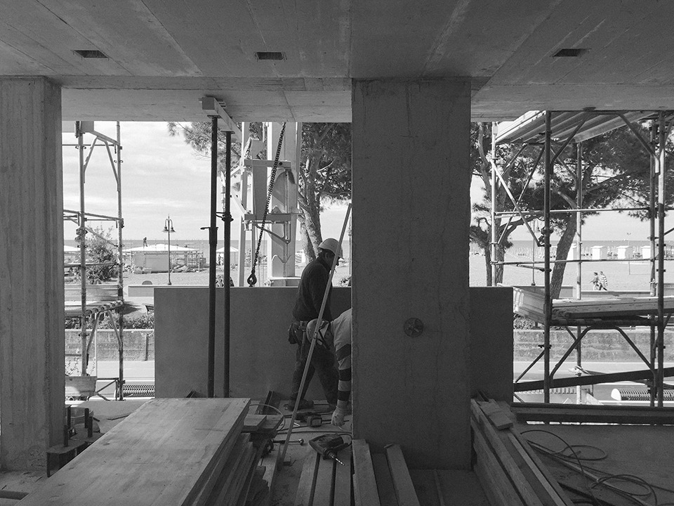 意大利 Grado 海滩度假别墅 | 海景与室内设计的完美融合-23