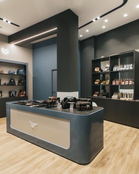 Passepartout（小巧饰品店）