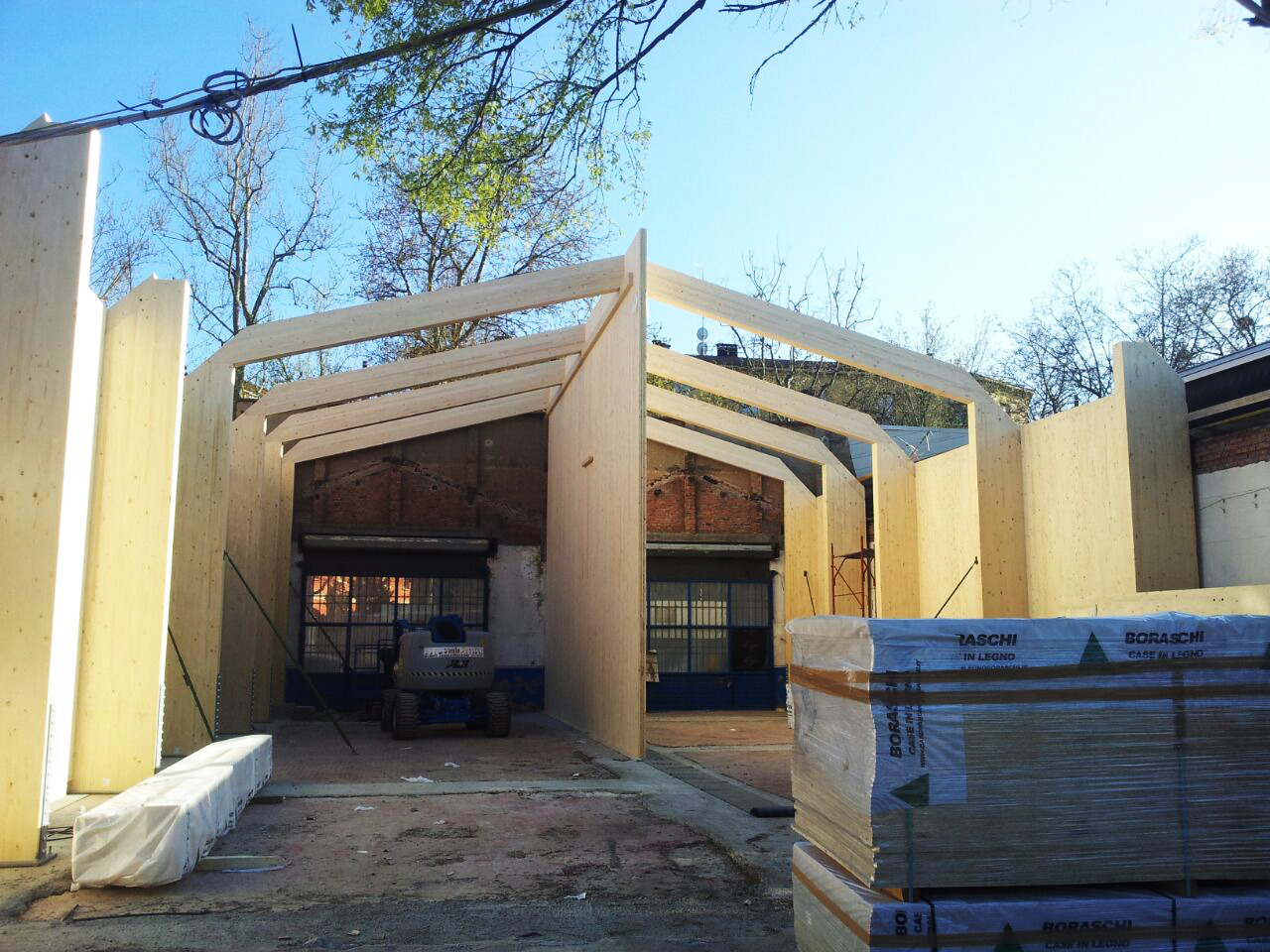 废墟中的艺术重生 · Modena 老厂房改造-1