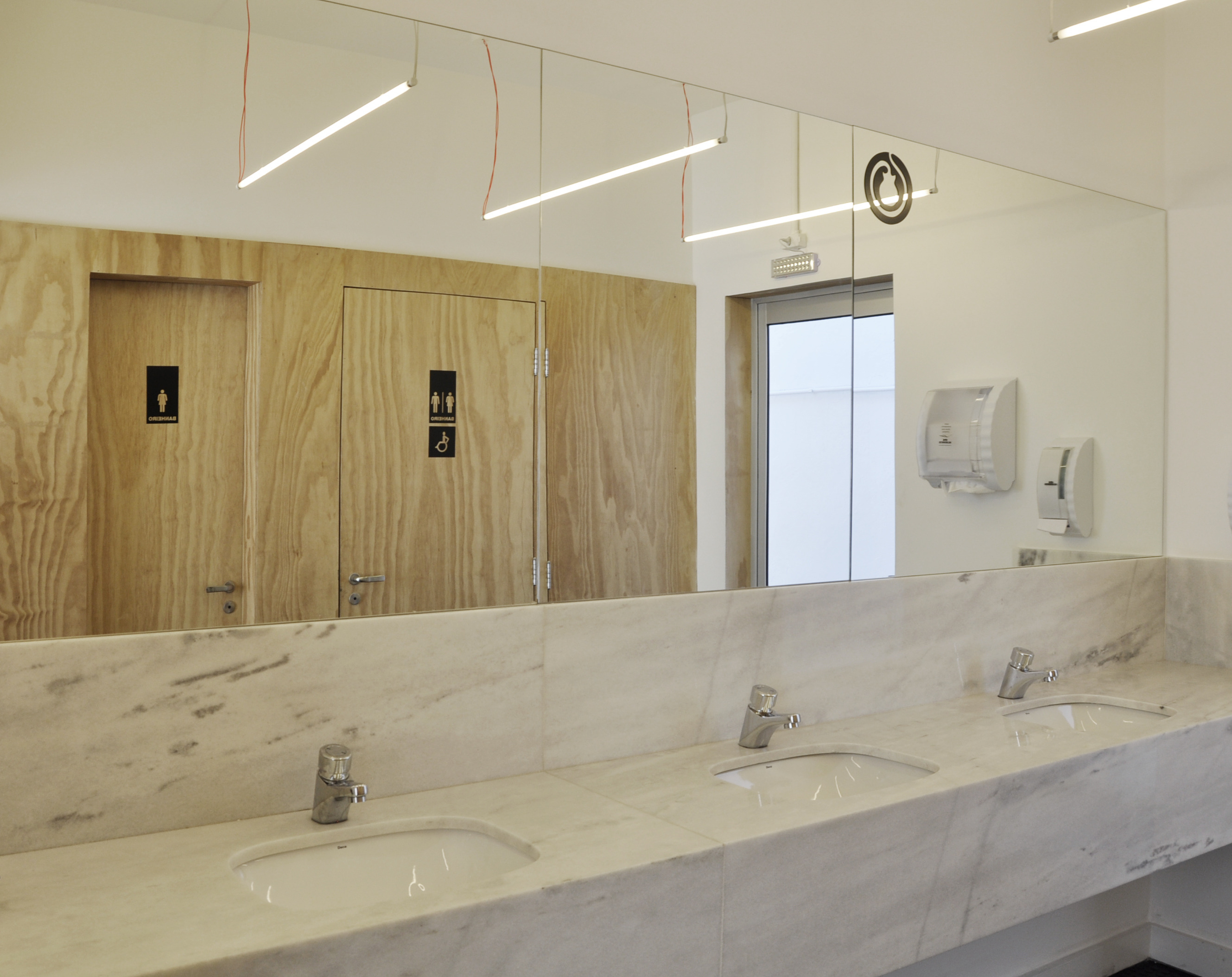 2015 年巴西 School of Rock Moema-SP 室内设计案例-16