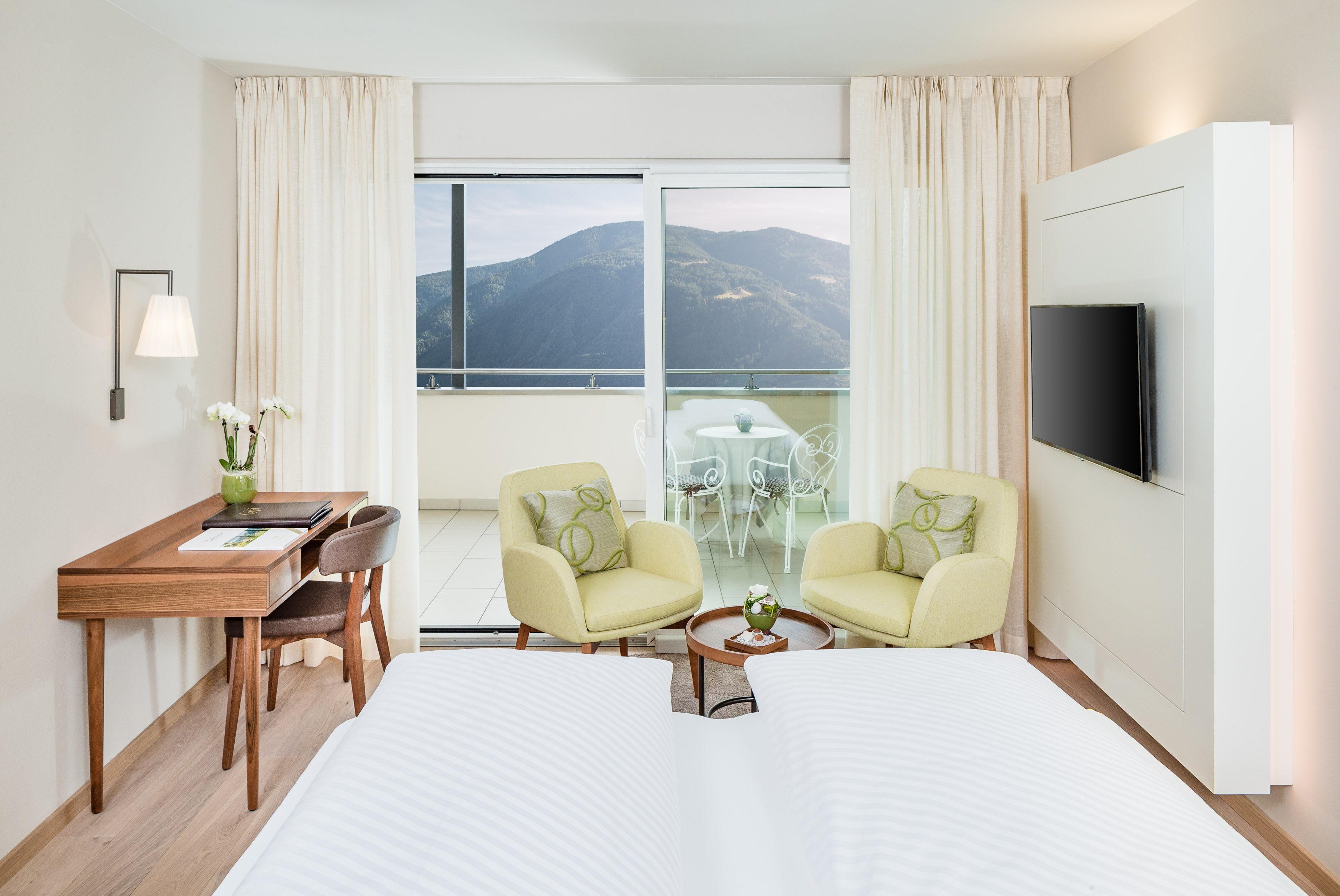 阿尔卑斯山间的五星级酒店改造-45