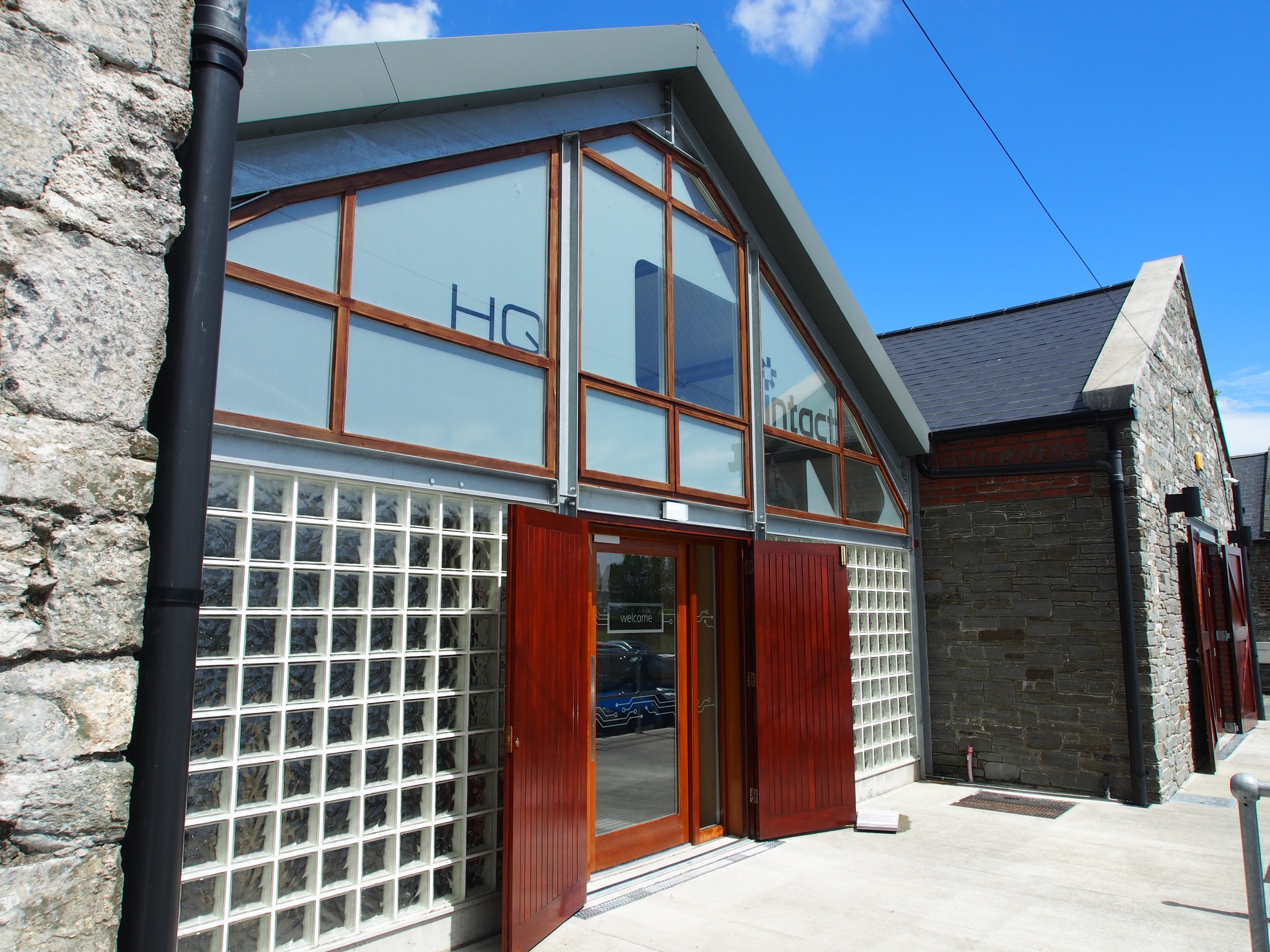 Intact Software 总部设计-1