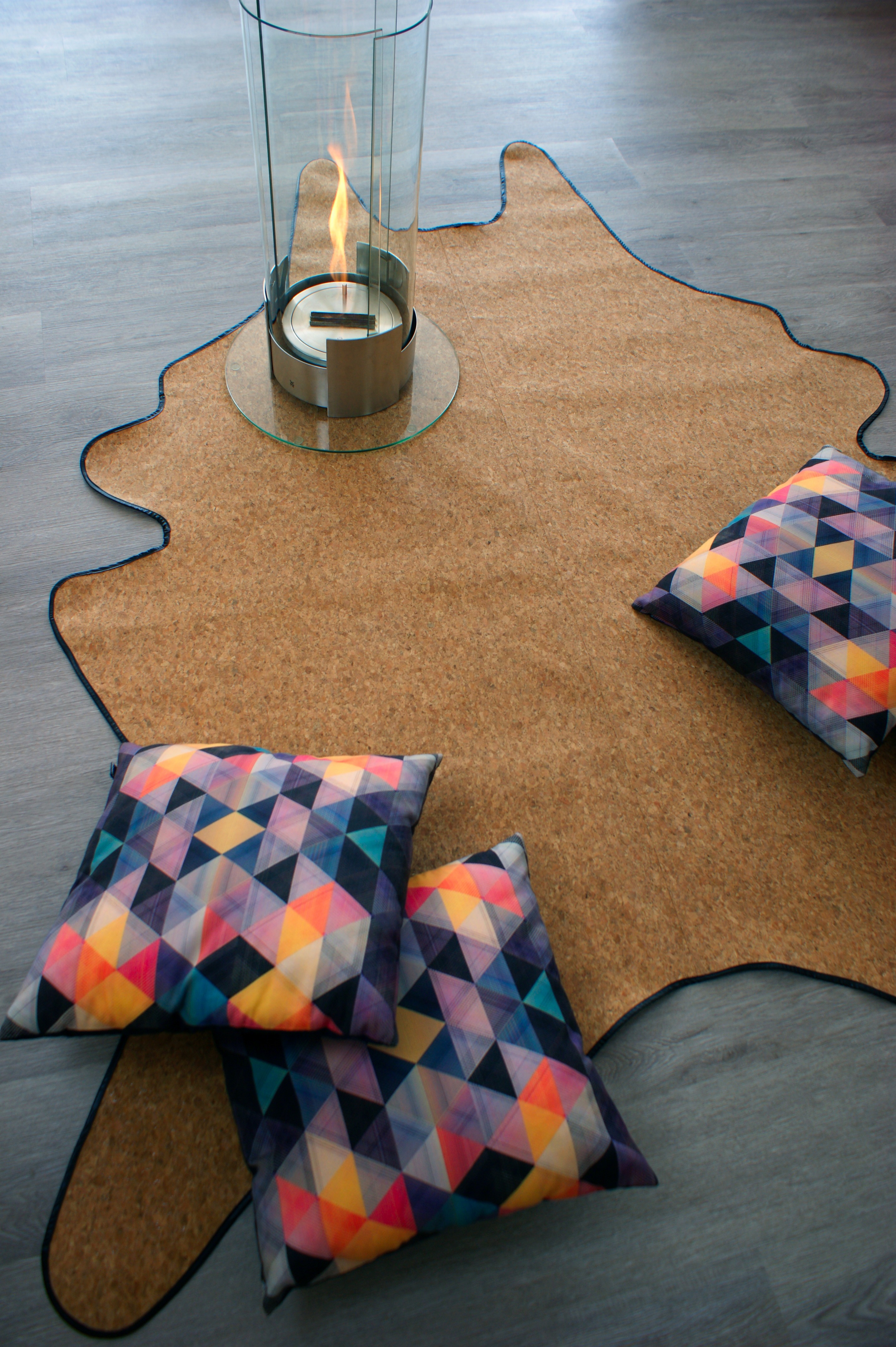 VEGAN 牛皮质地地毯-4