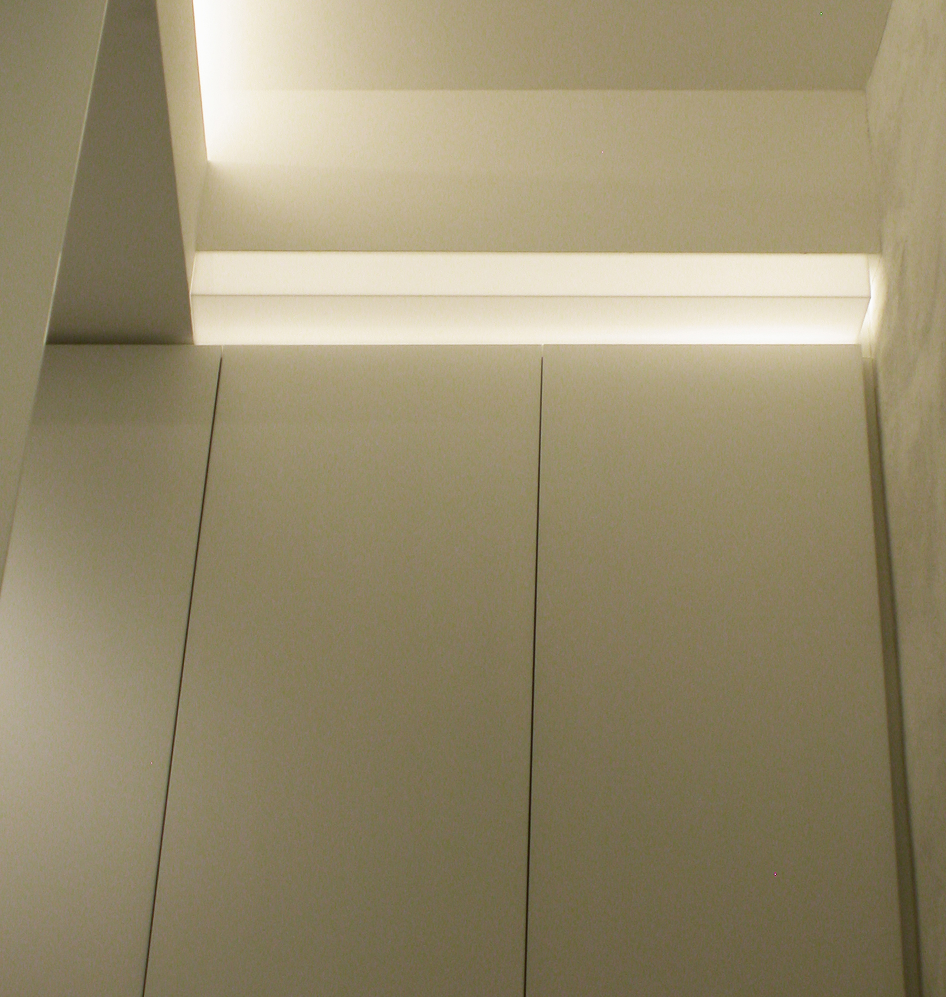 2010 年完成的 R+E 公寓 | 精致室内设计与定制家具的完美融合-19