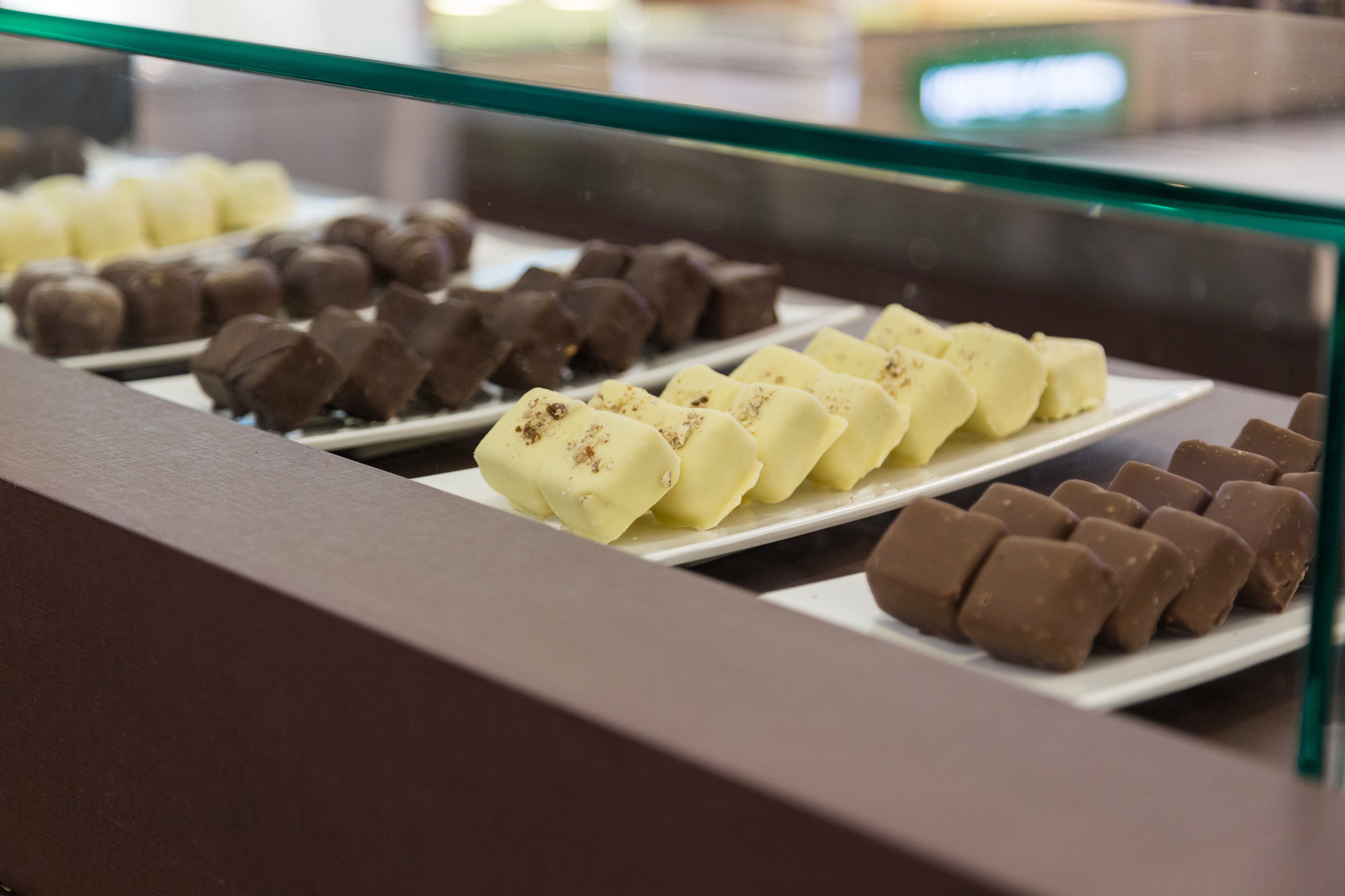 巧克力主题咖啡馆设计-22