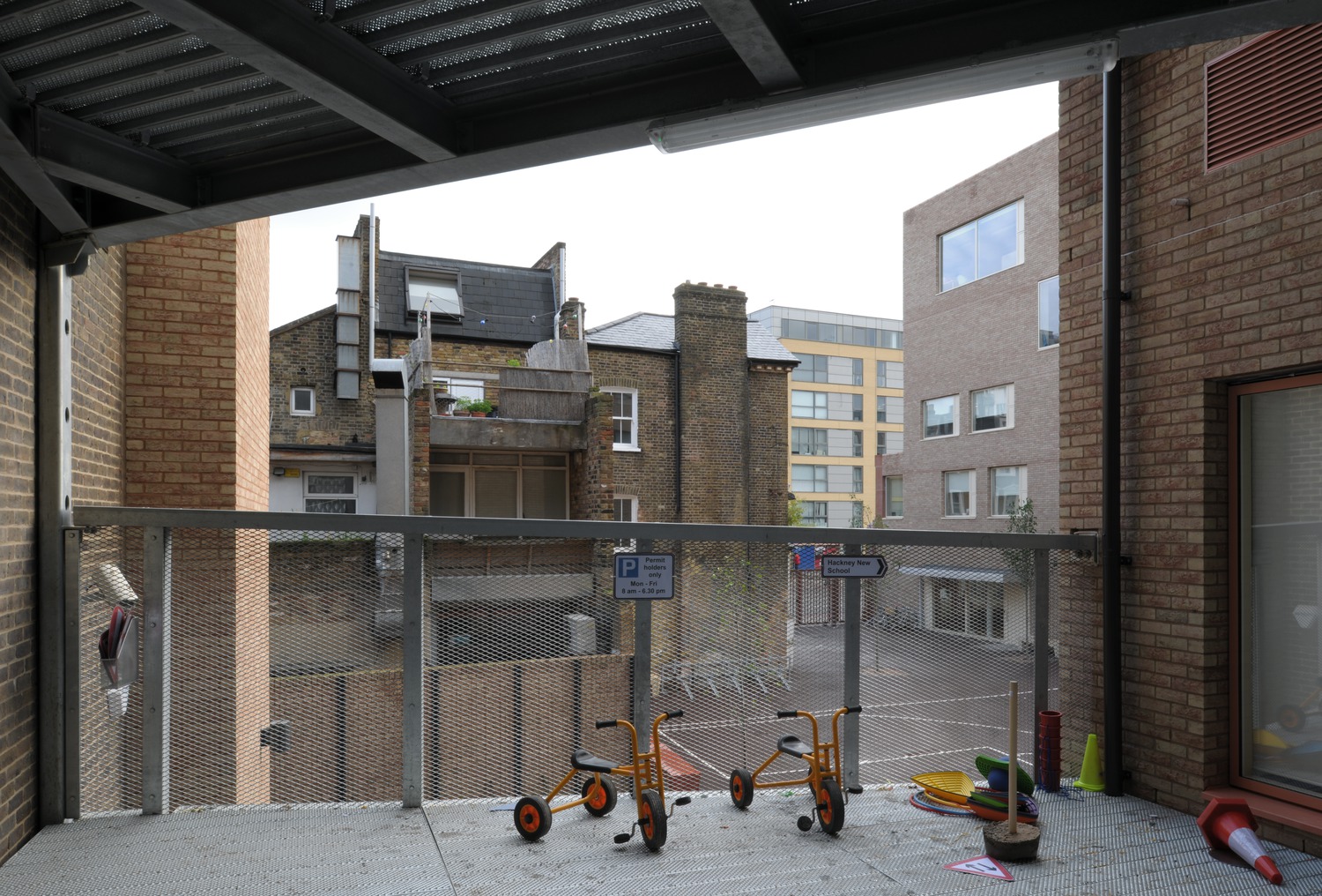 hackney new school-3