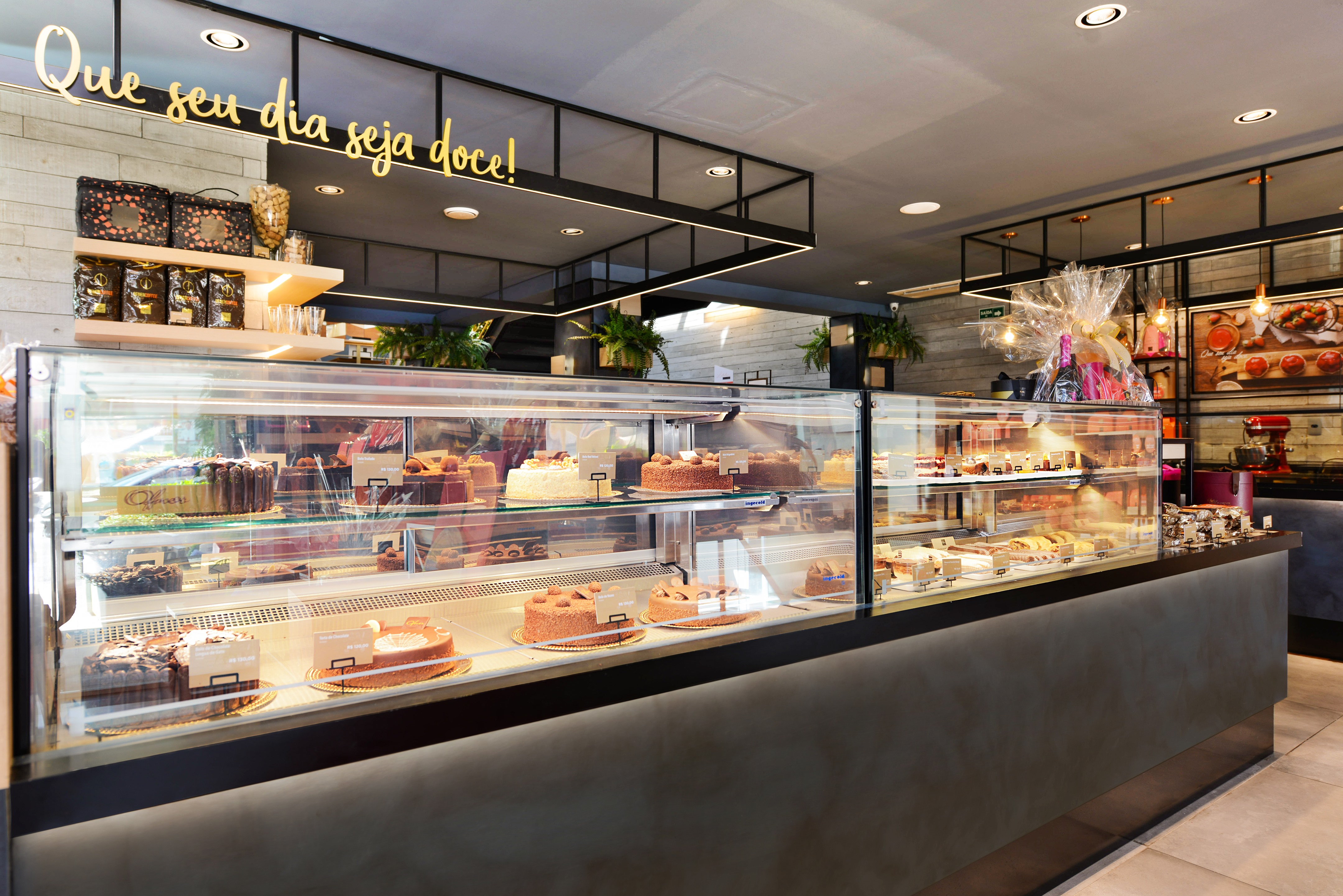 颠覆性的工业风 Ofner 概念店-21