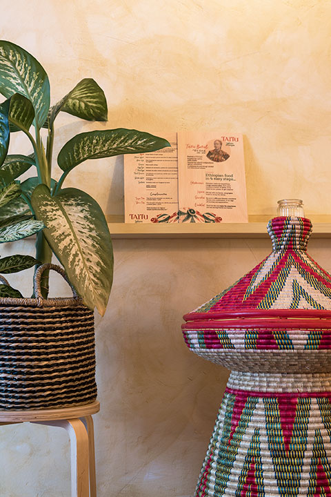 巴塞罗那新 Ethiopian 餐厅,传统与现代的完美融合-11