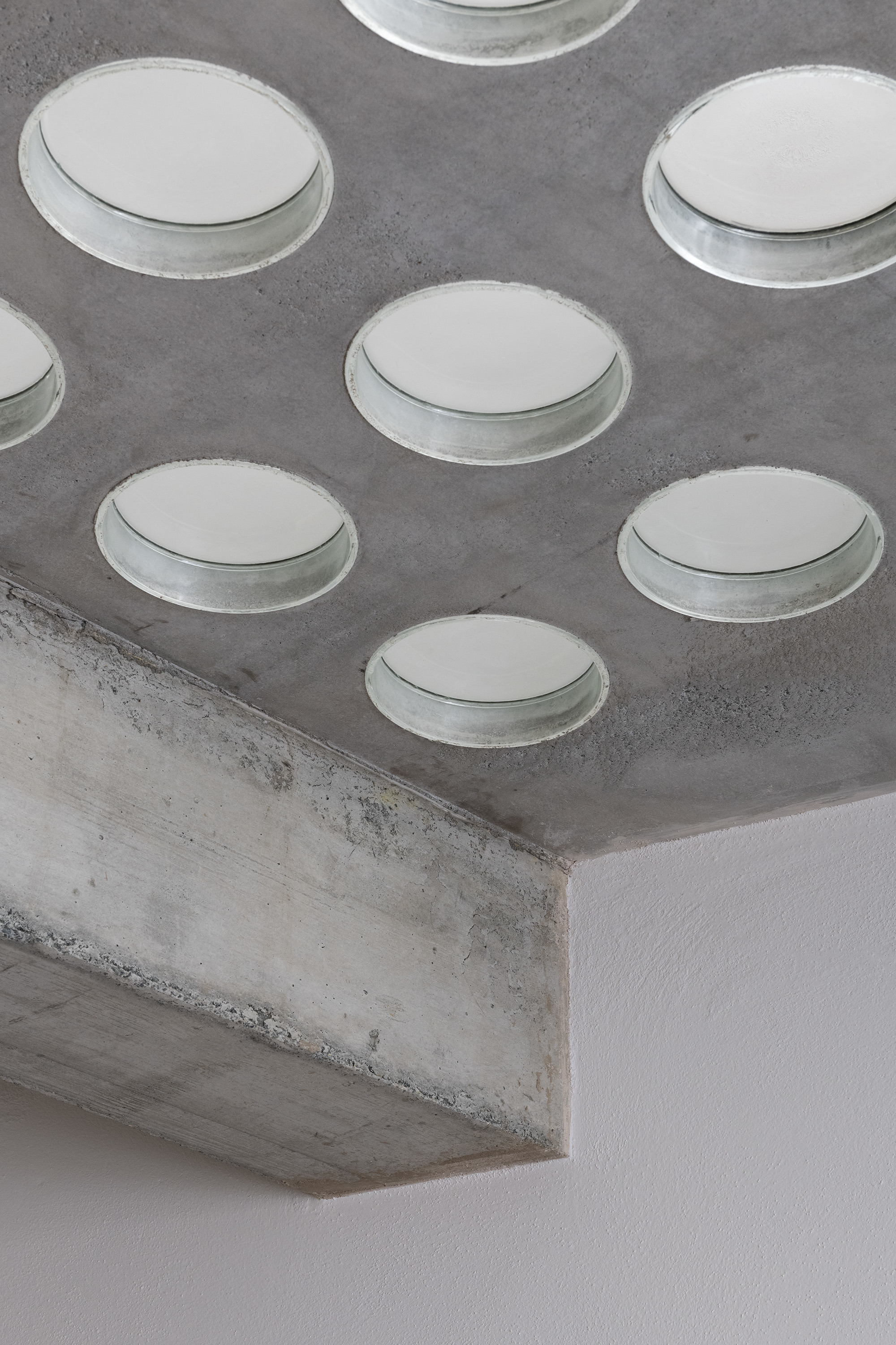 意大利 Varigotti 度假屋翻新 打造现代宜居空间-6