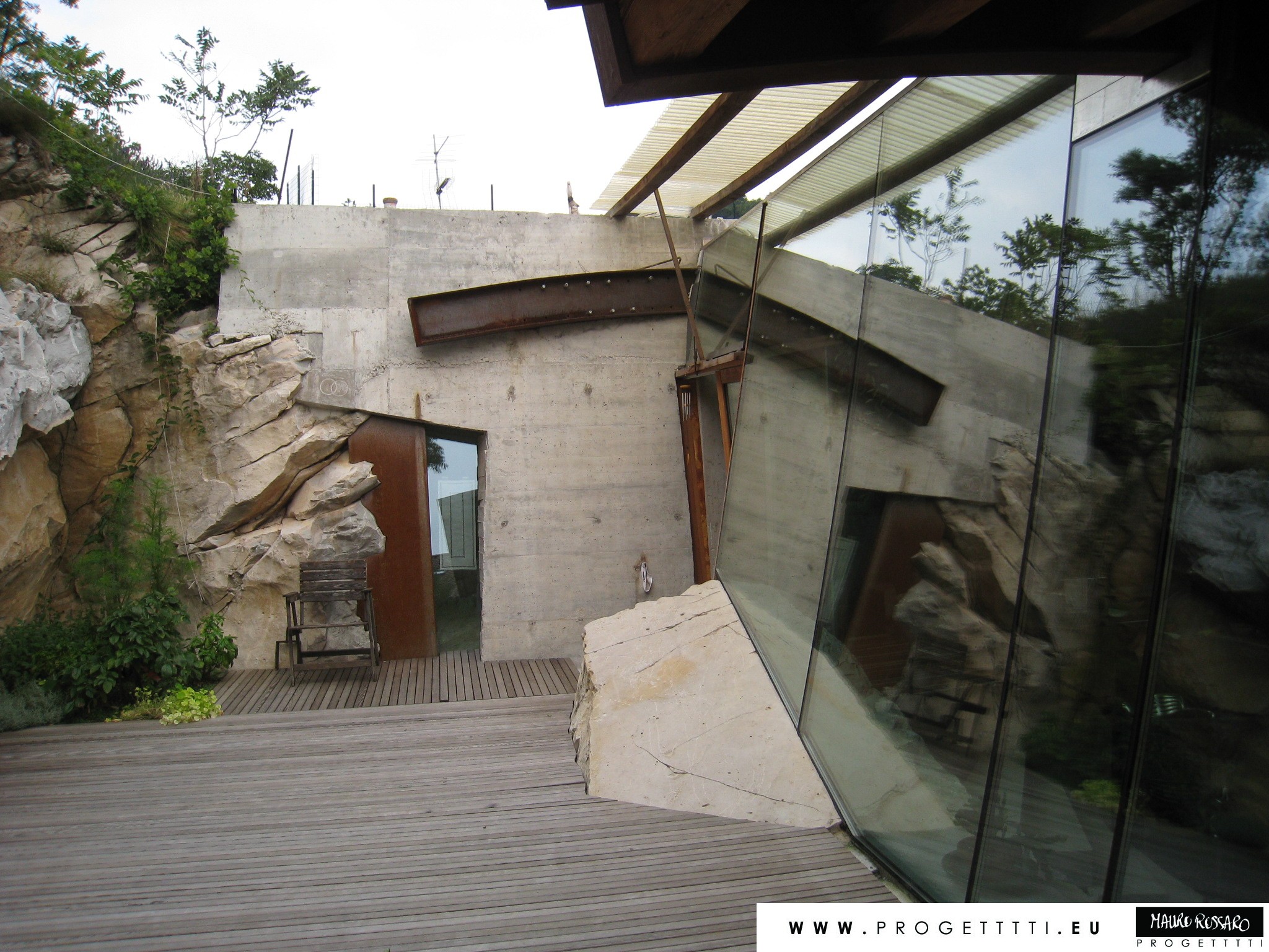 原生材料的艺术共鸣——Casa Rossaro 住宅设计-5