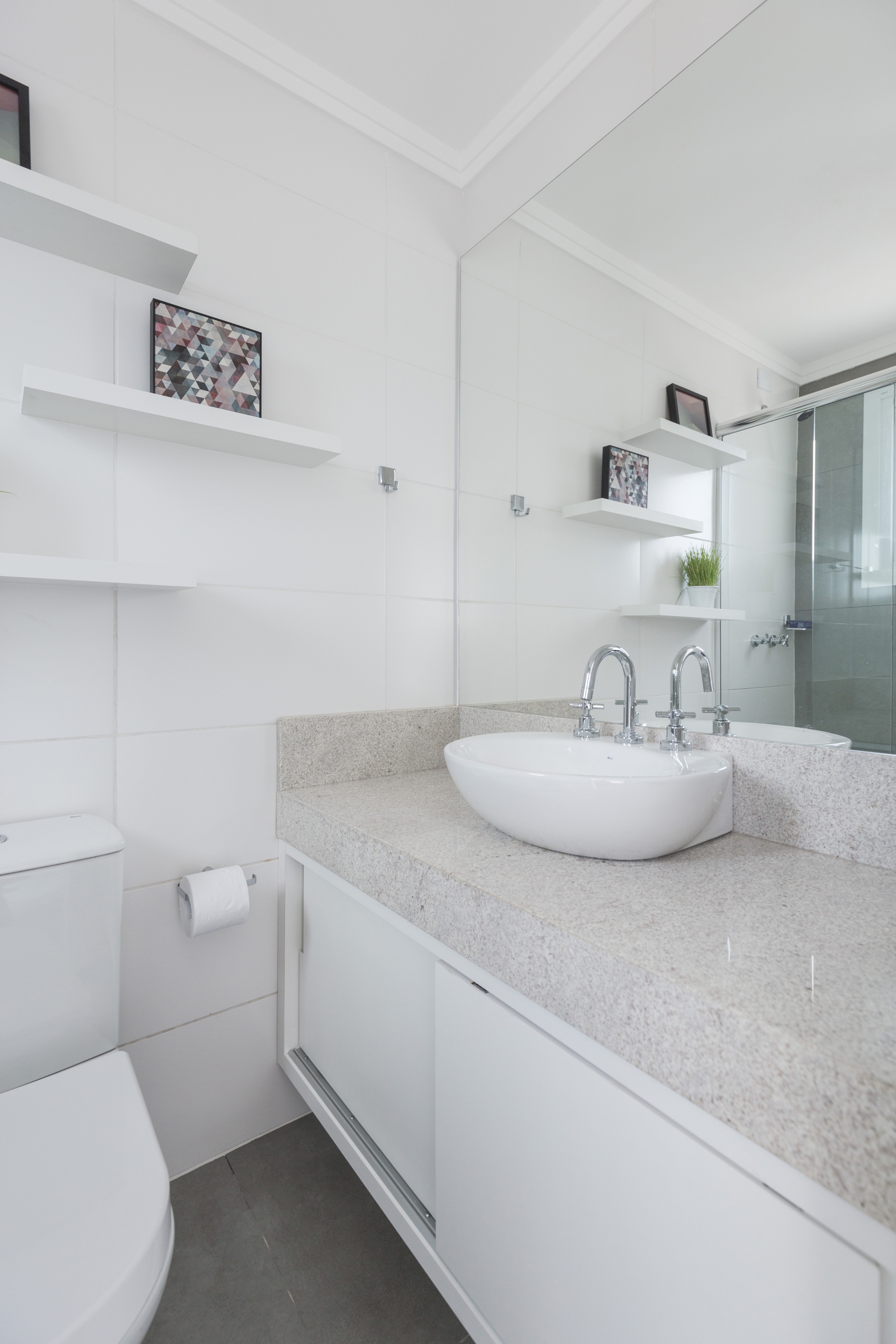 巴西现代简约别墅，自然与永恒的融合-45