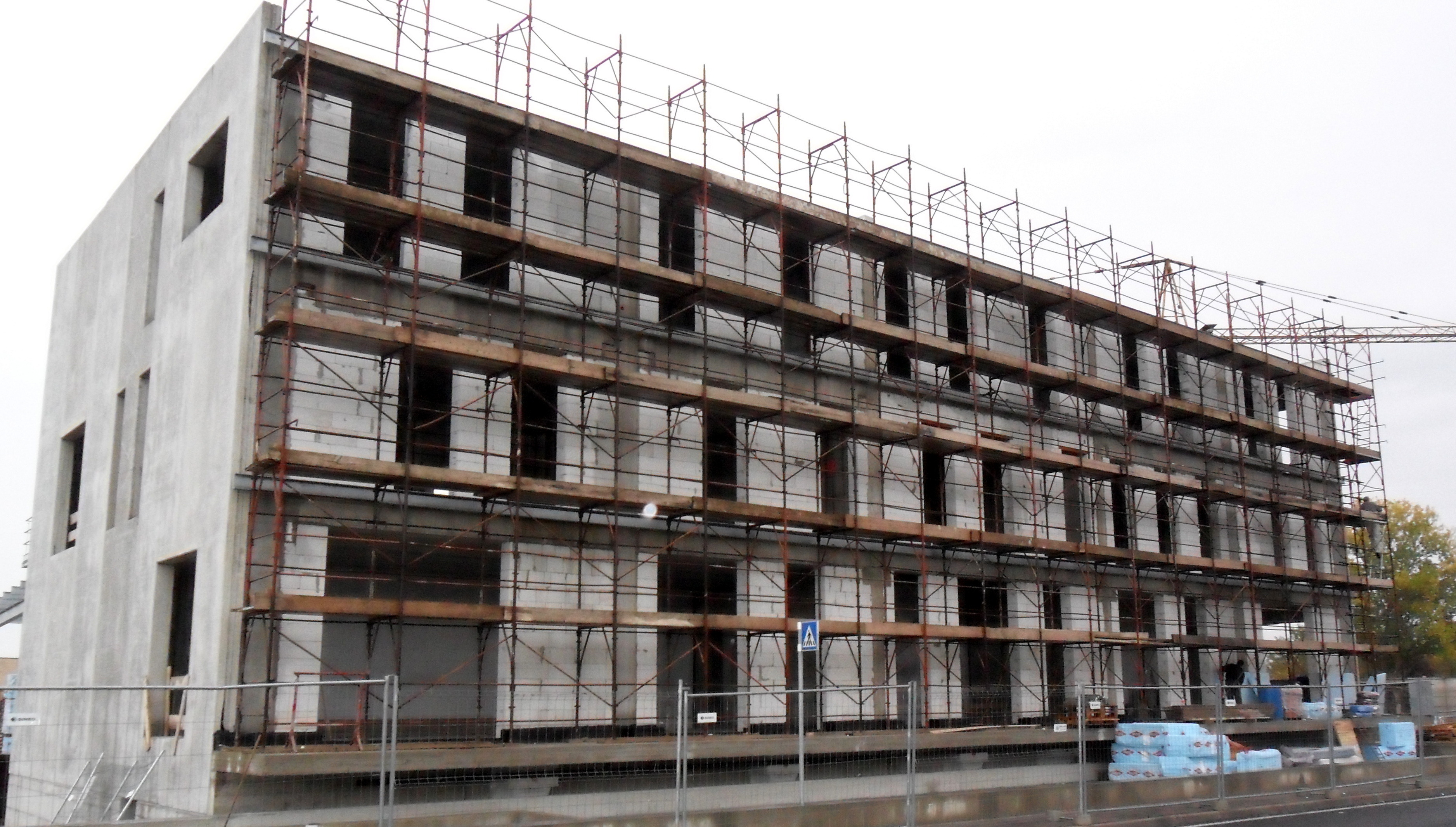 2013 年完成的 Direzionale 办公楼 | 精简现代的设计风格-19