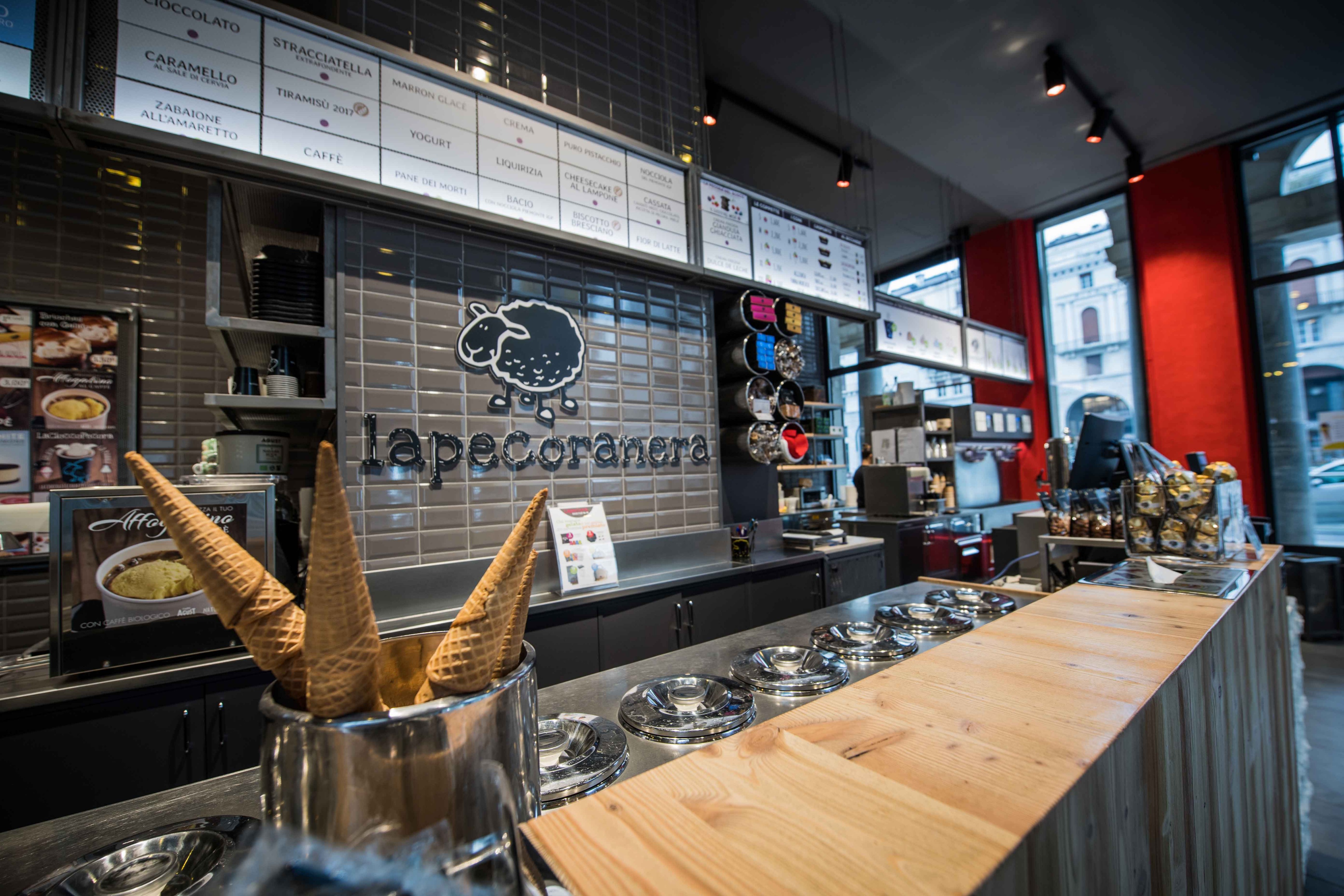 2019 年黑羊冰淇淋酒吧设计-1