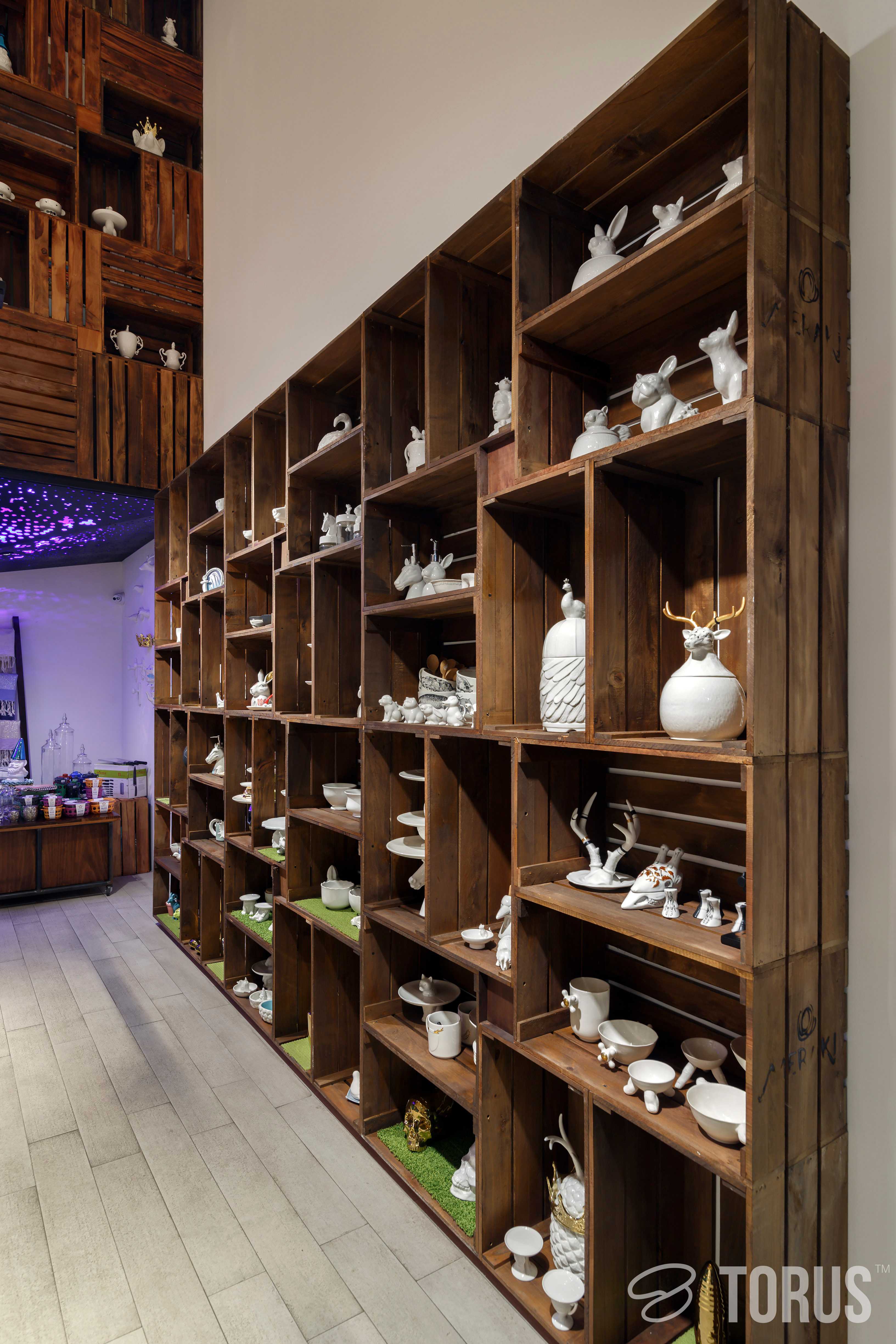 模块化定制家具打造独特零售空间-18