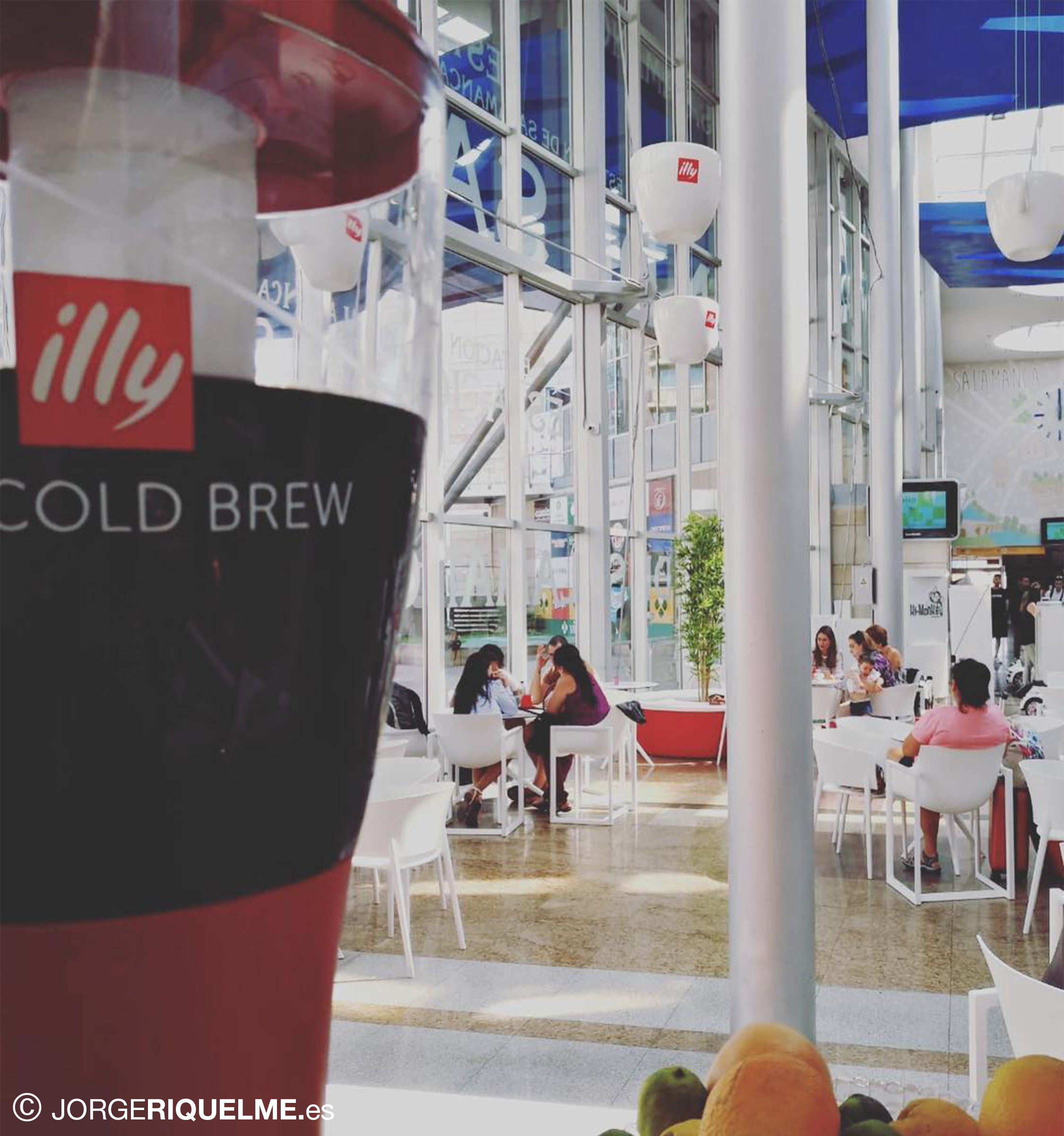 概念实验室酒吧 | 光影材料打造极致空间-7