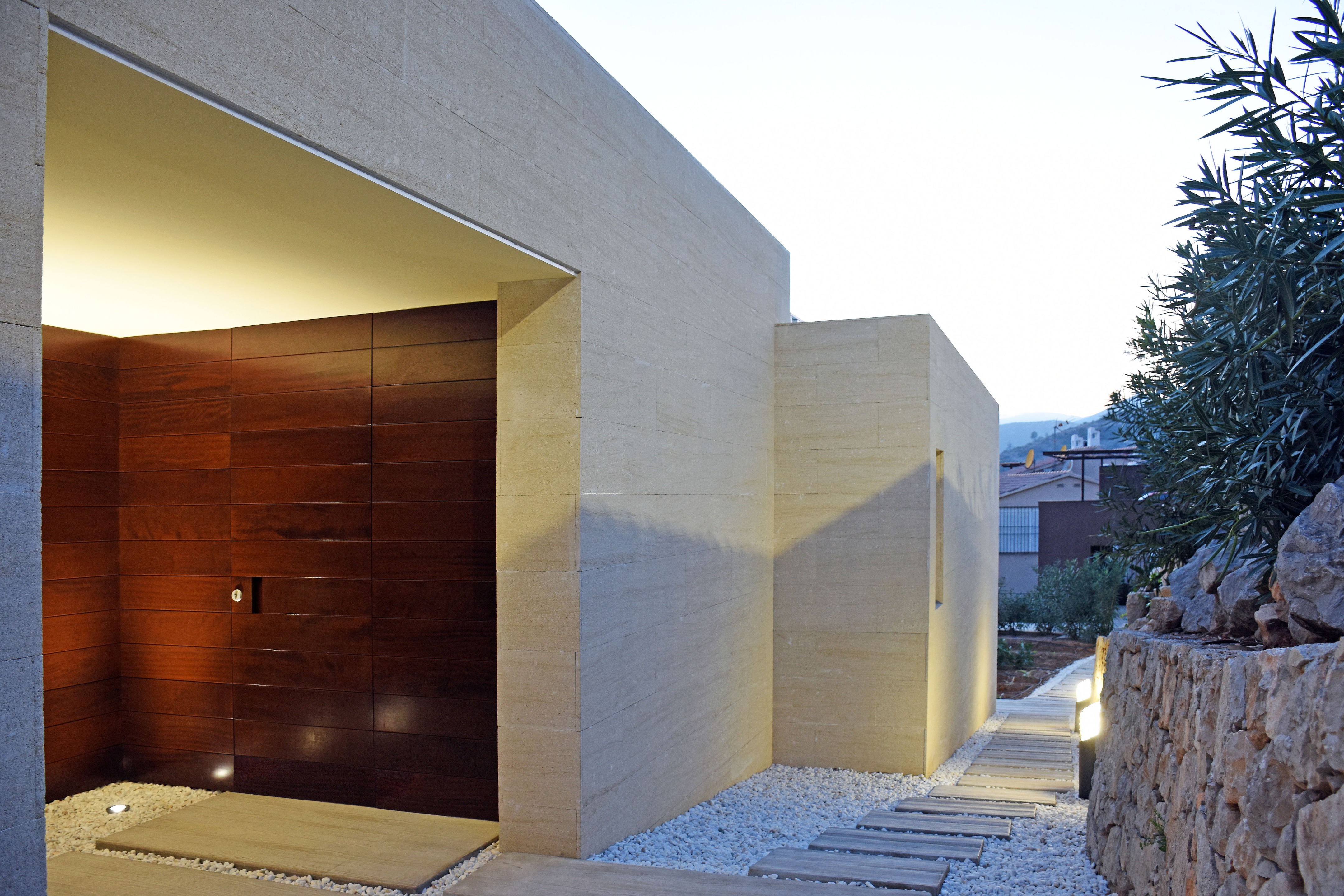 白色简约海景别墅 设计师 Adi Escura Arquitectos-23