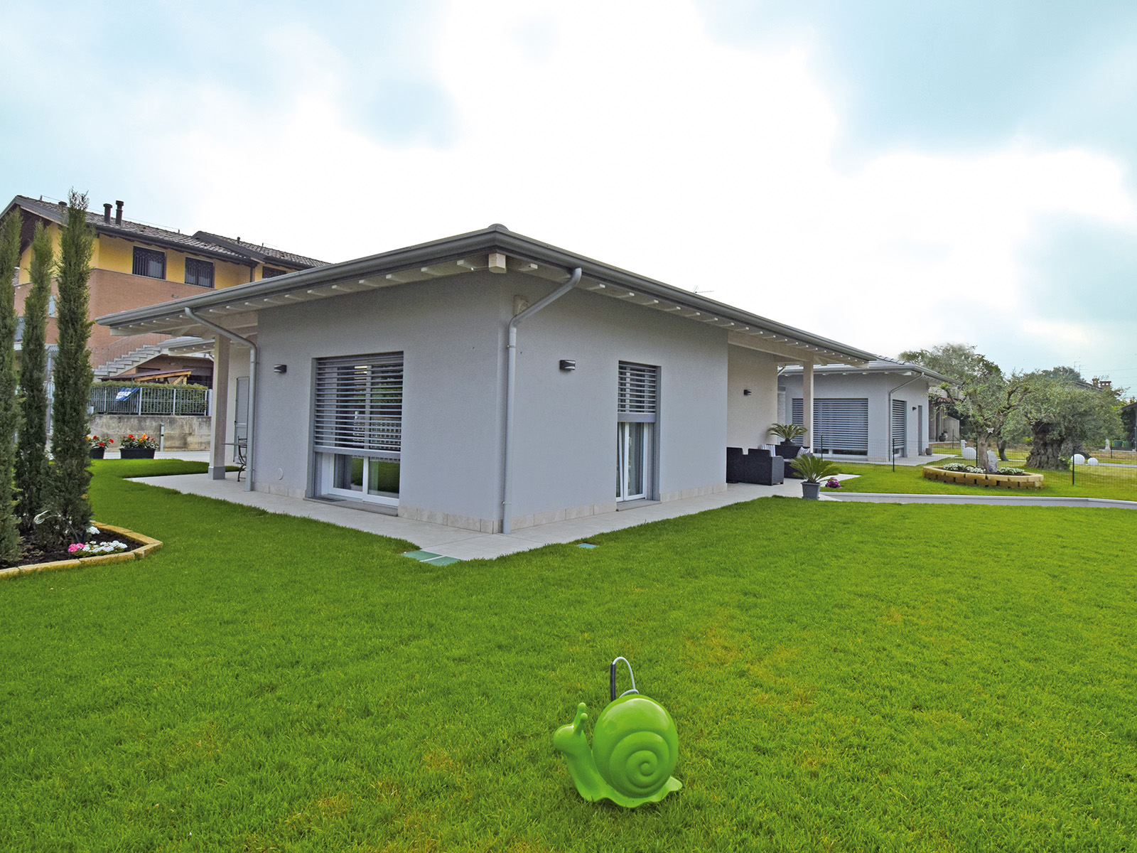 意大利木质经典别墅，环保节能与舒适宜居的完美结合-2