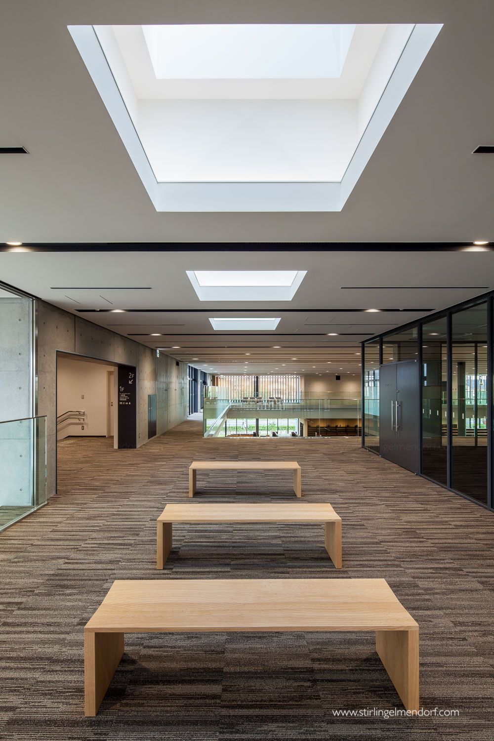 Conde House 家具 Takasago 市图书馆设计-18